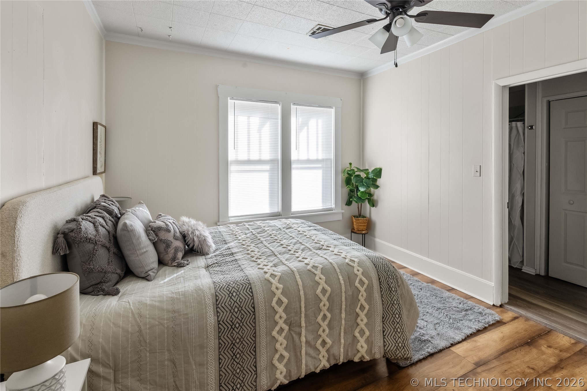 706 D Nw Property Photo 16