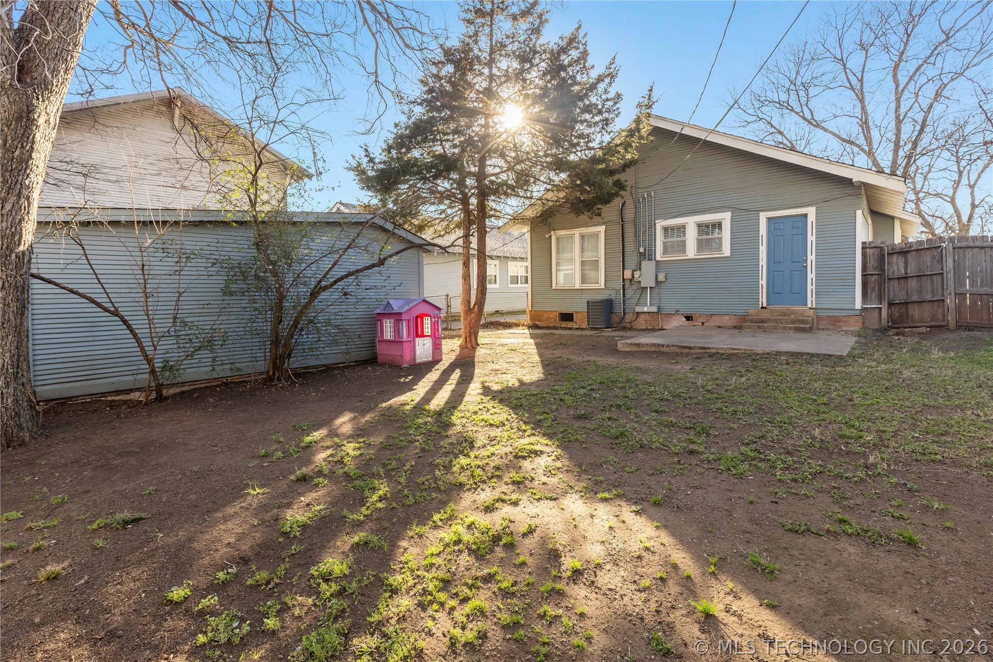 706 D Nw Property Photo 20