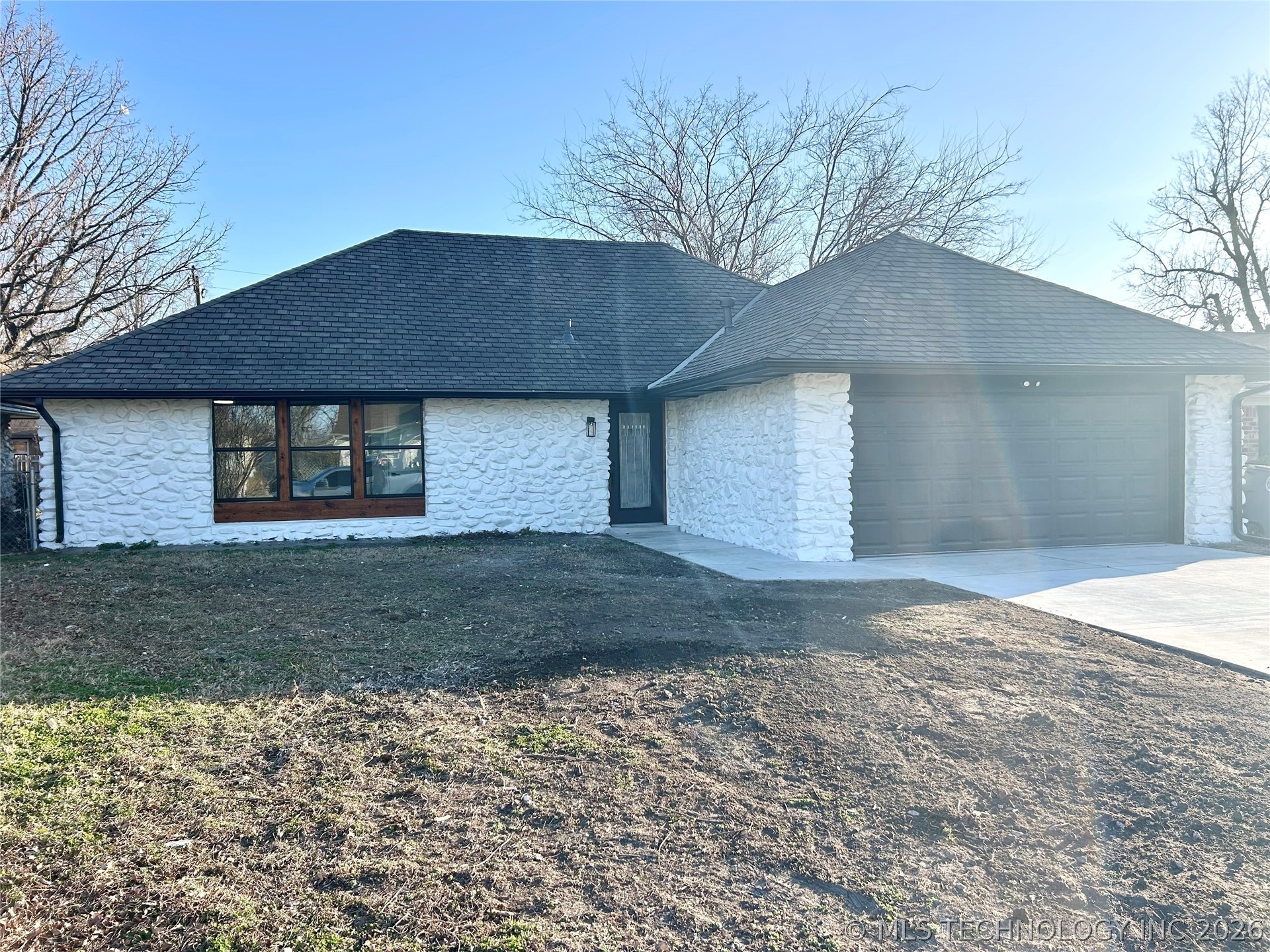 10114 E 23rd Street Property Photo 2