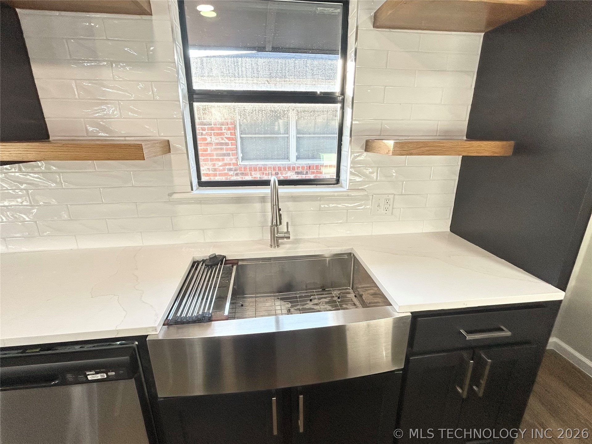 10114 E 23rd Street Property Photo 8