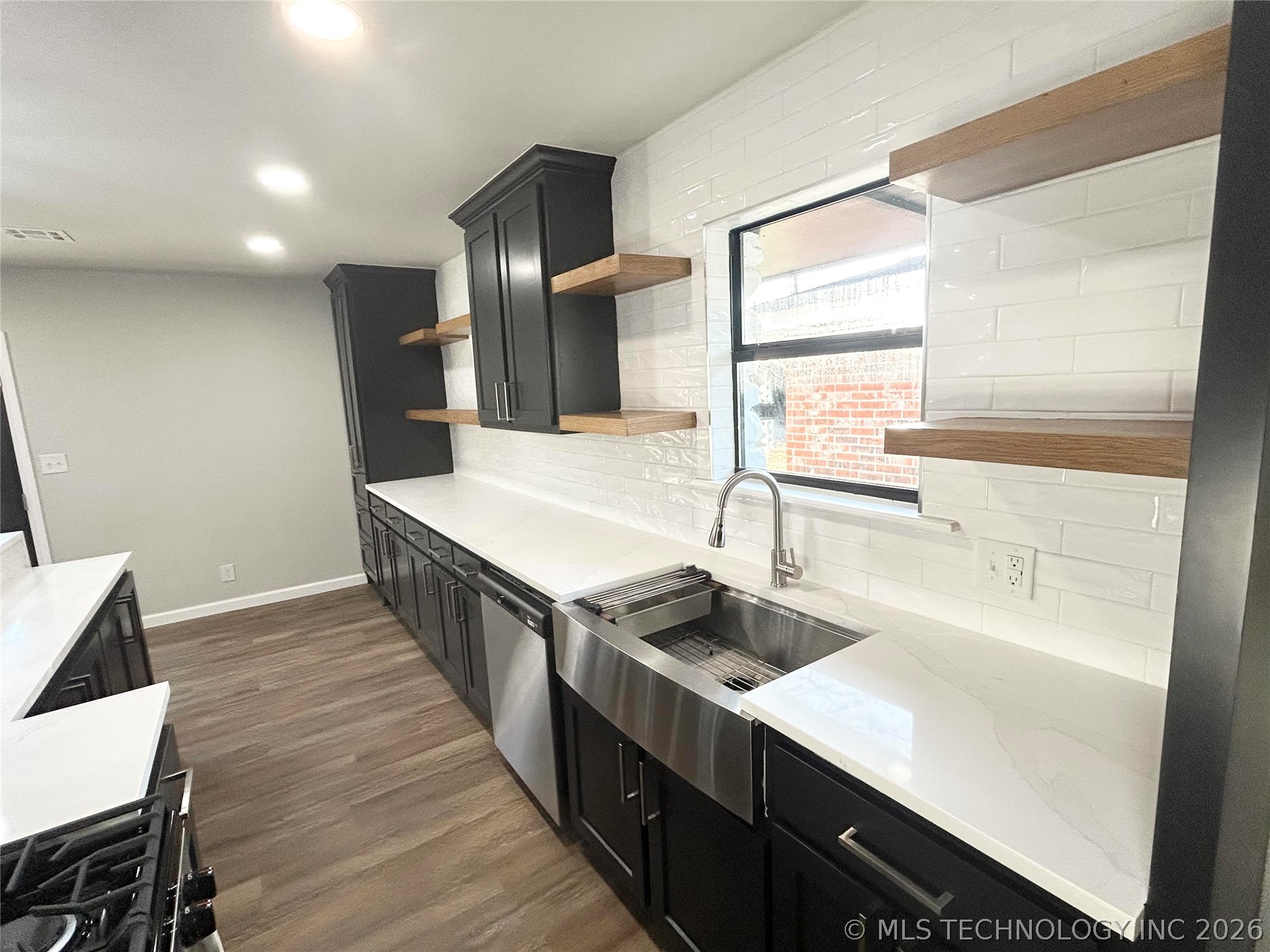 10114 E 23rd Street Property Photo 9