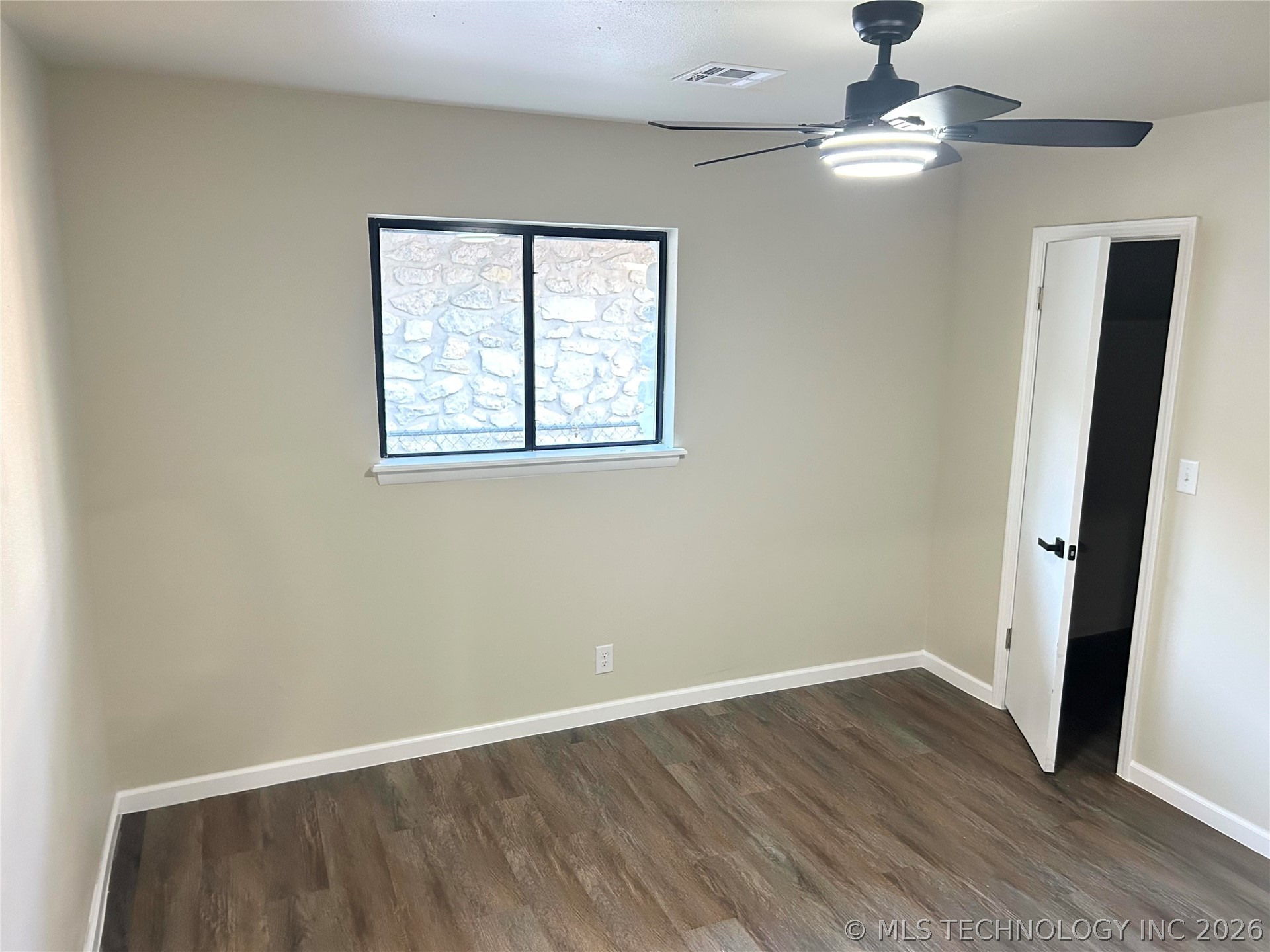 10114 E 23rd Street Property Photo 16