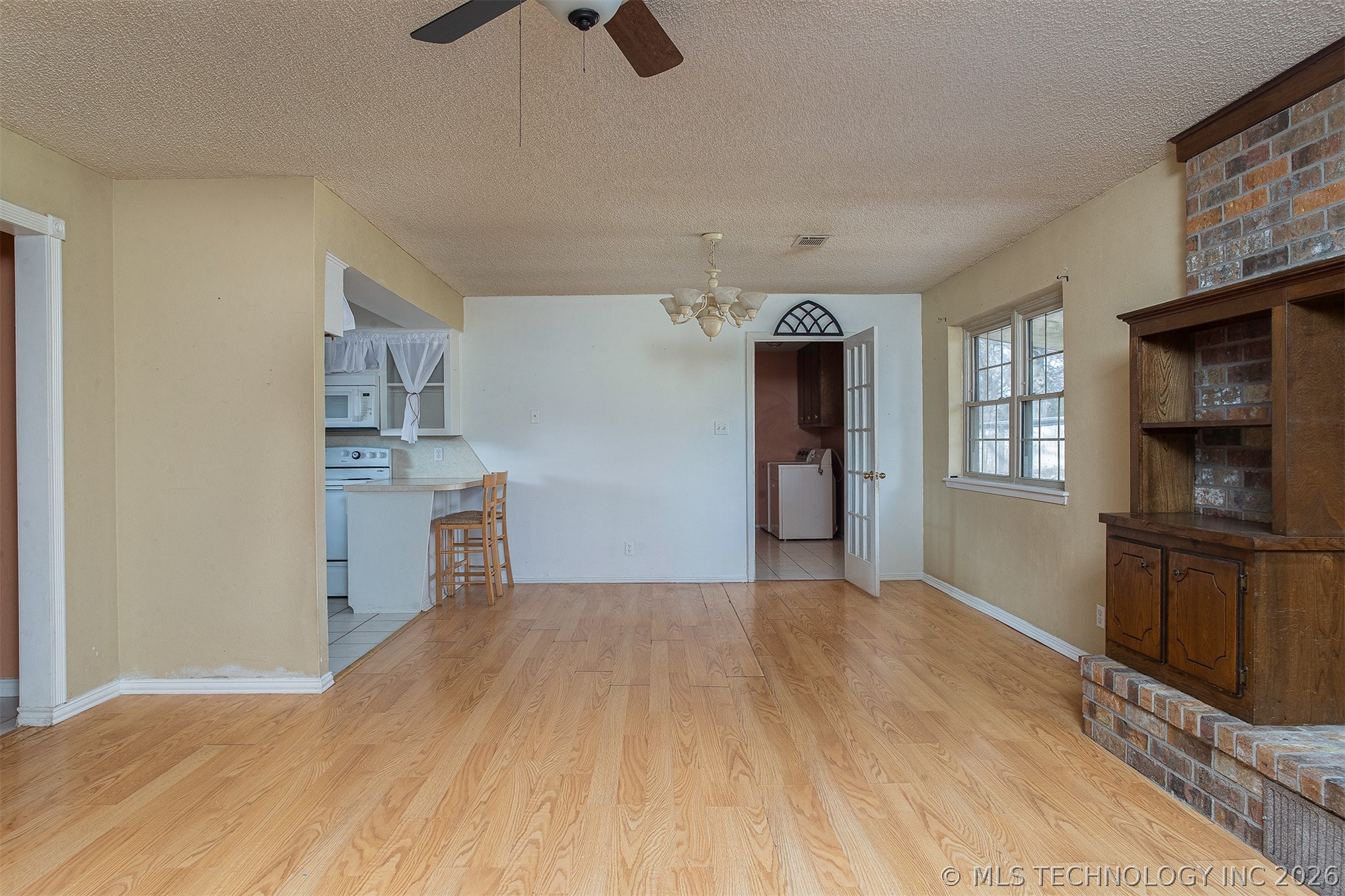 312 Meadowlark Lane Property Photo 3