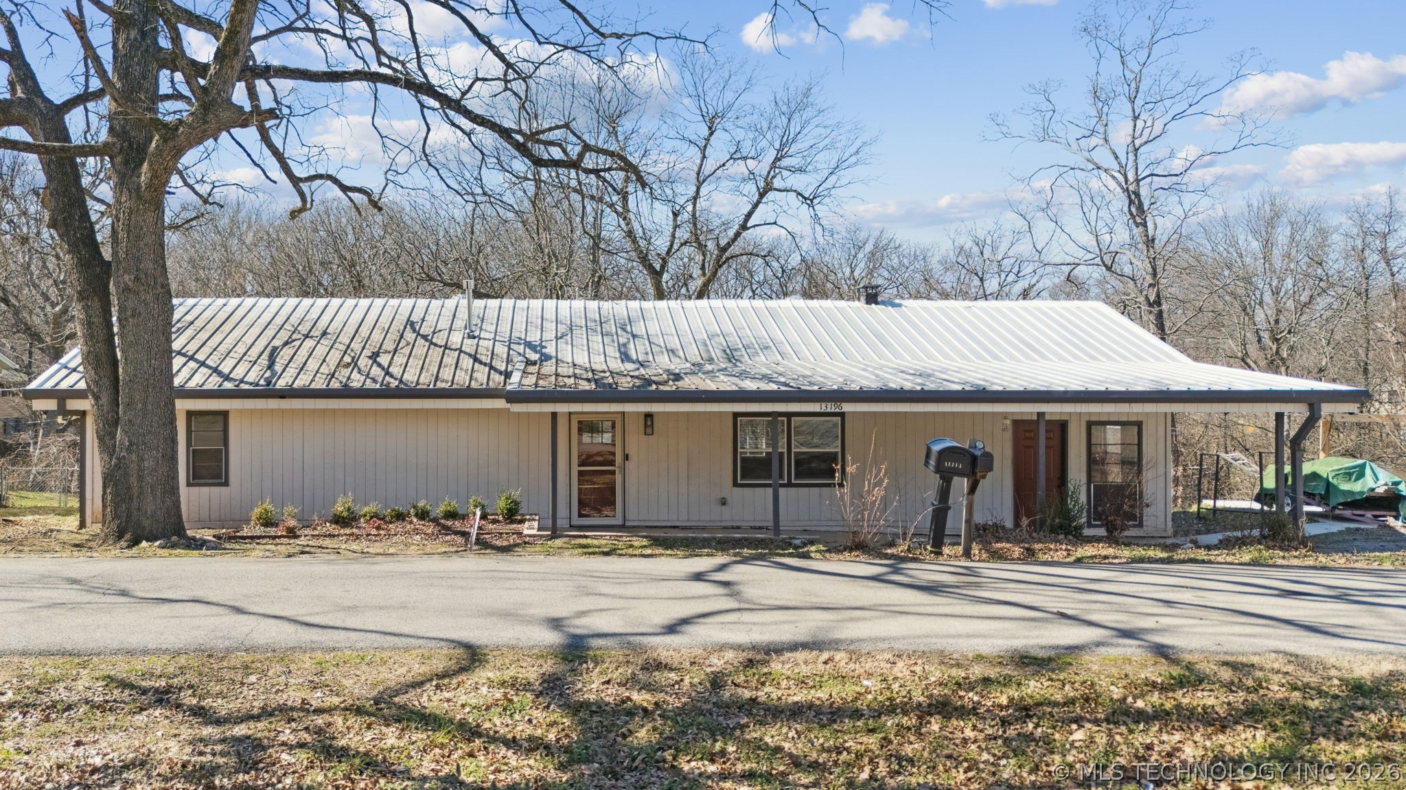 13196 S Walnut Road Property Photo 2