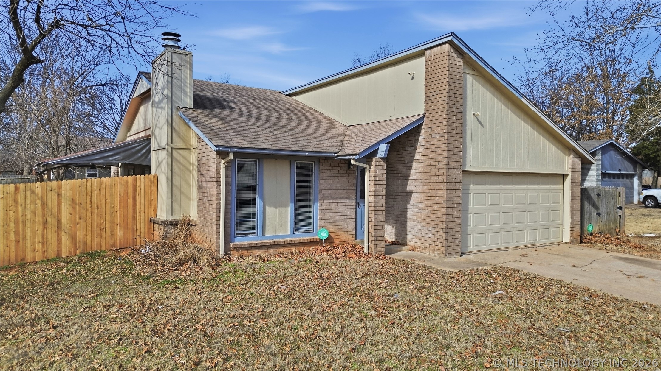 7508 S Lions Avenue Property Photo 2