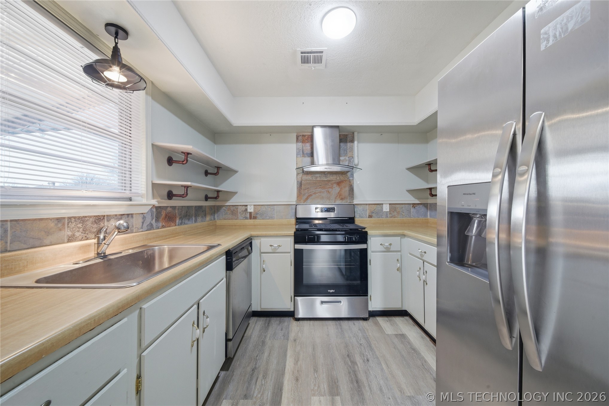 7508 S Lions Avenue Property Photo 11
