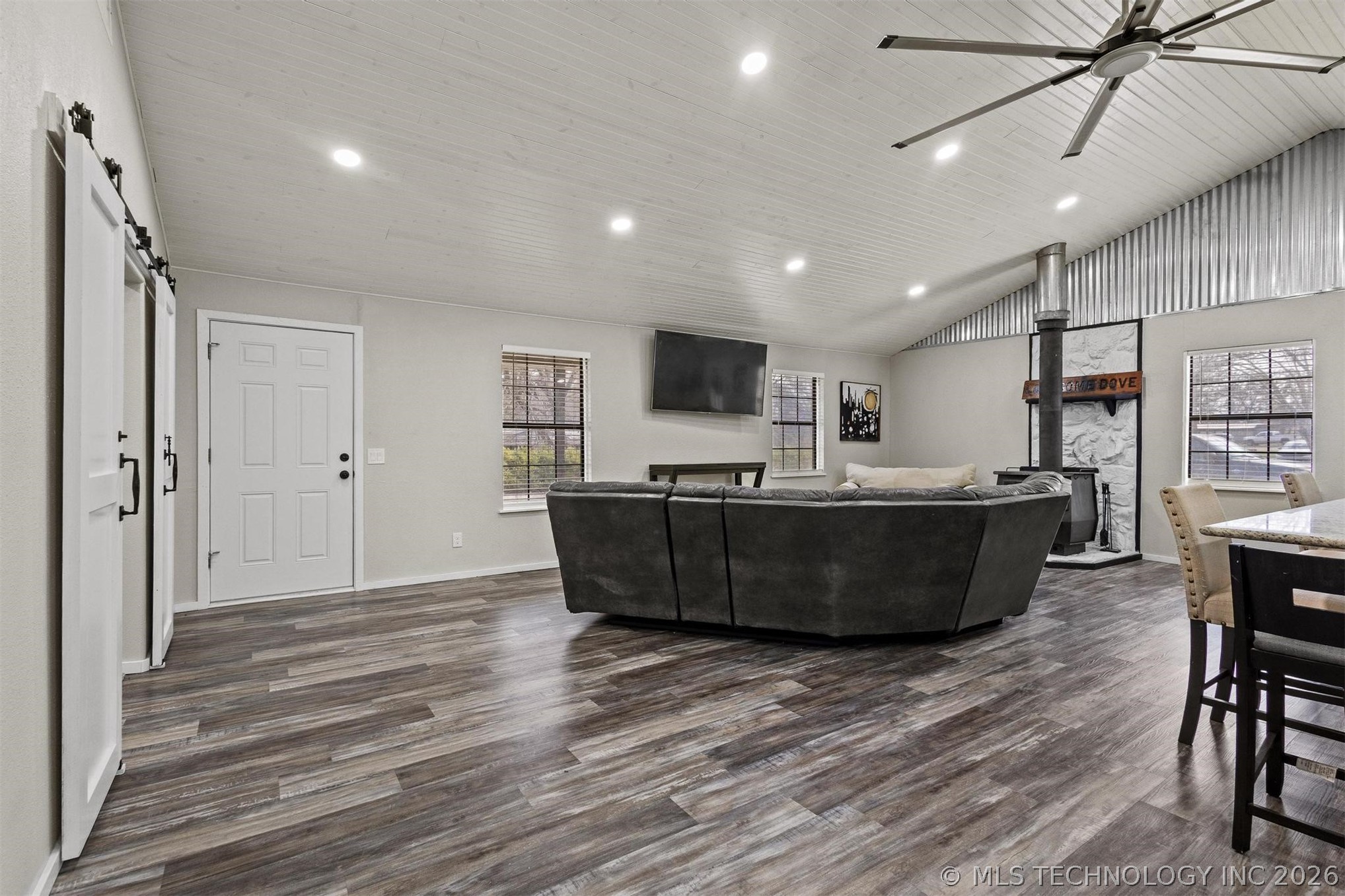 169 Cardinal Property Photo 5