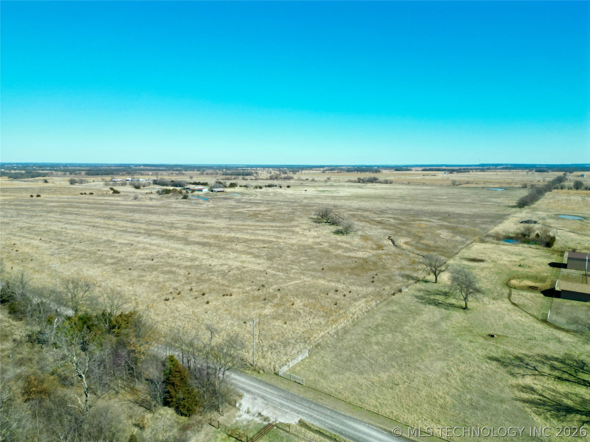 7 214th Street Property Photo 2
