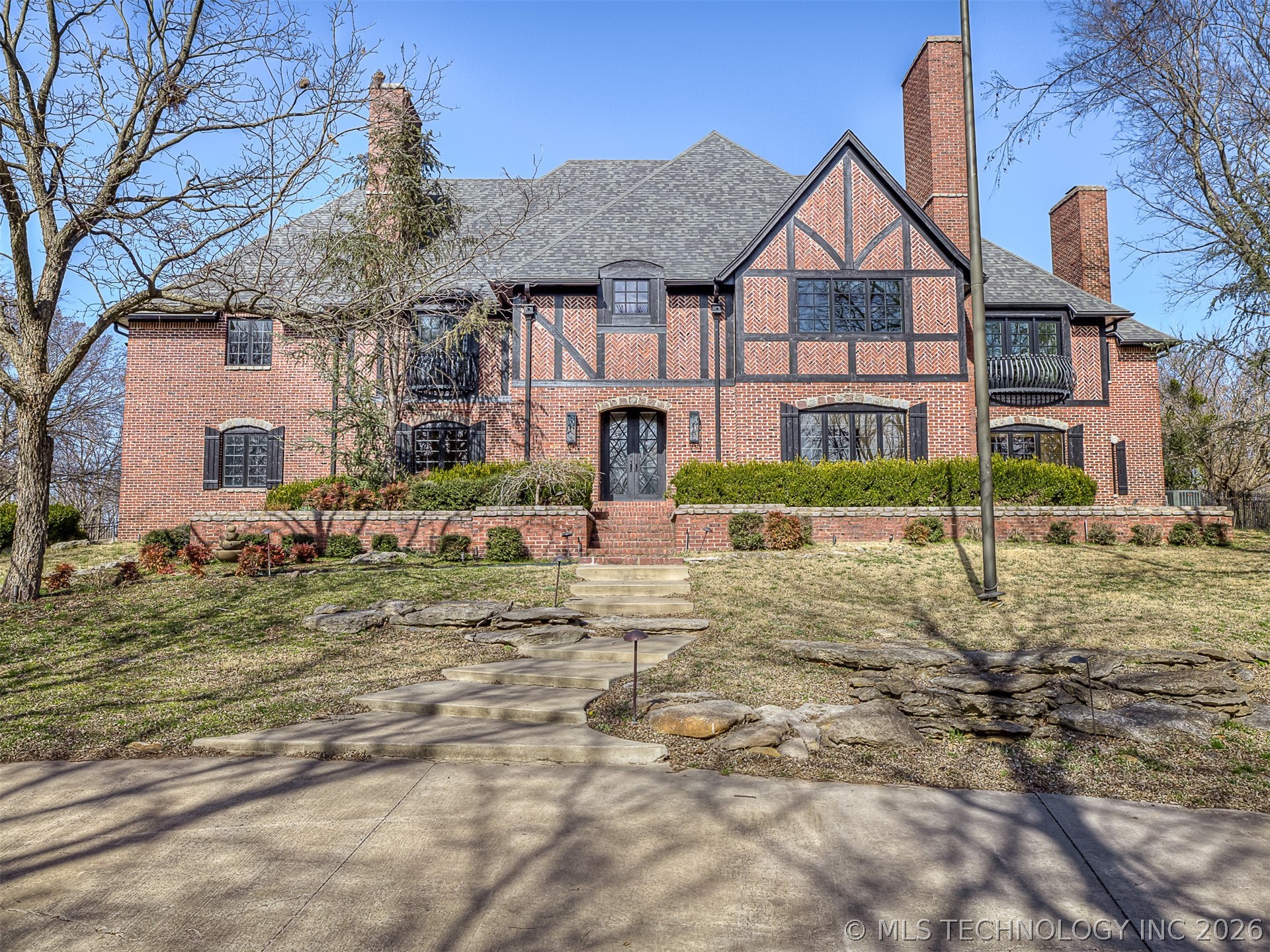 19019 Woodmere Street Property Photo 1
