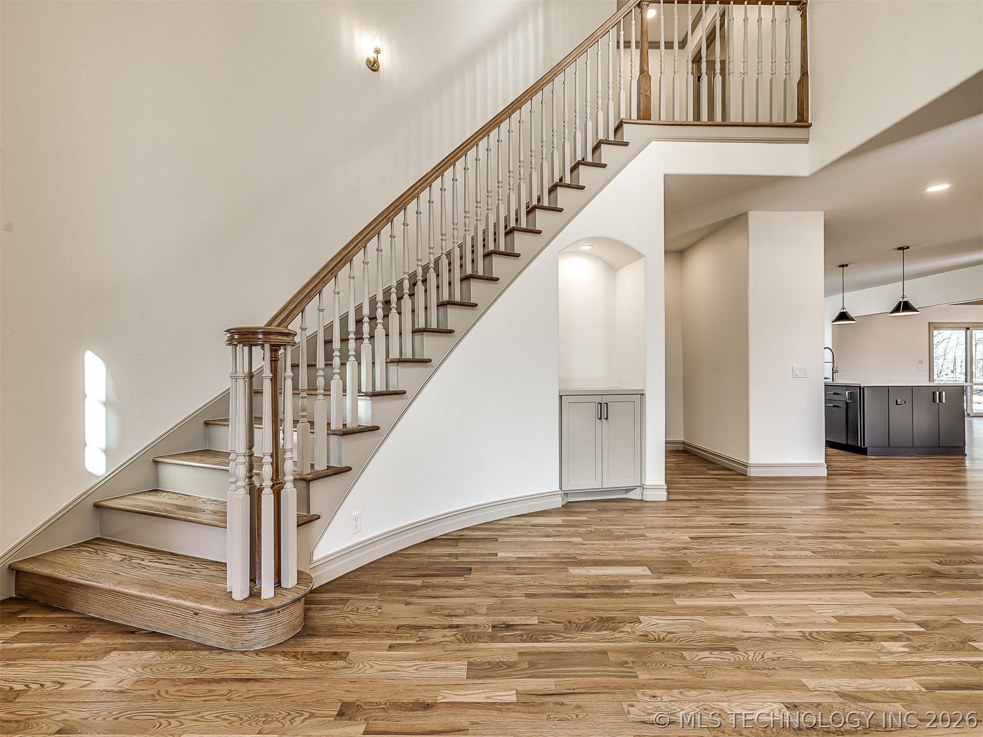 19019 Woodmere Street Property Photo 7