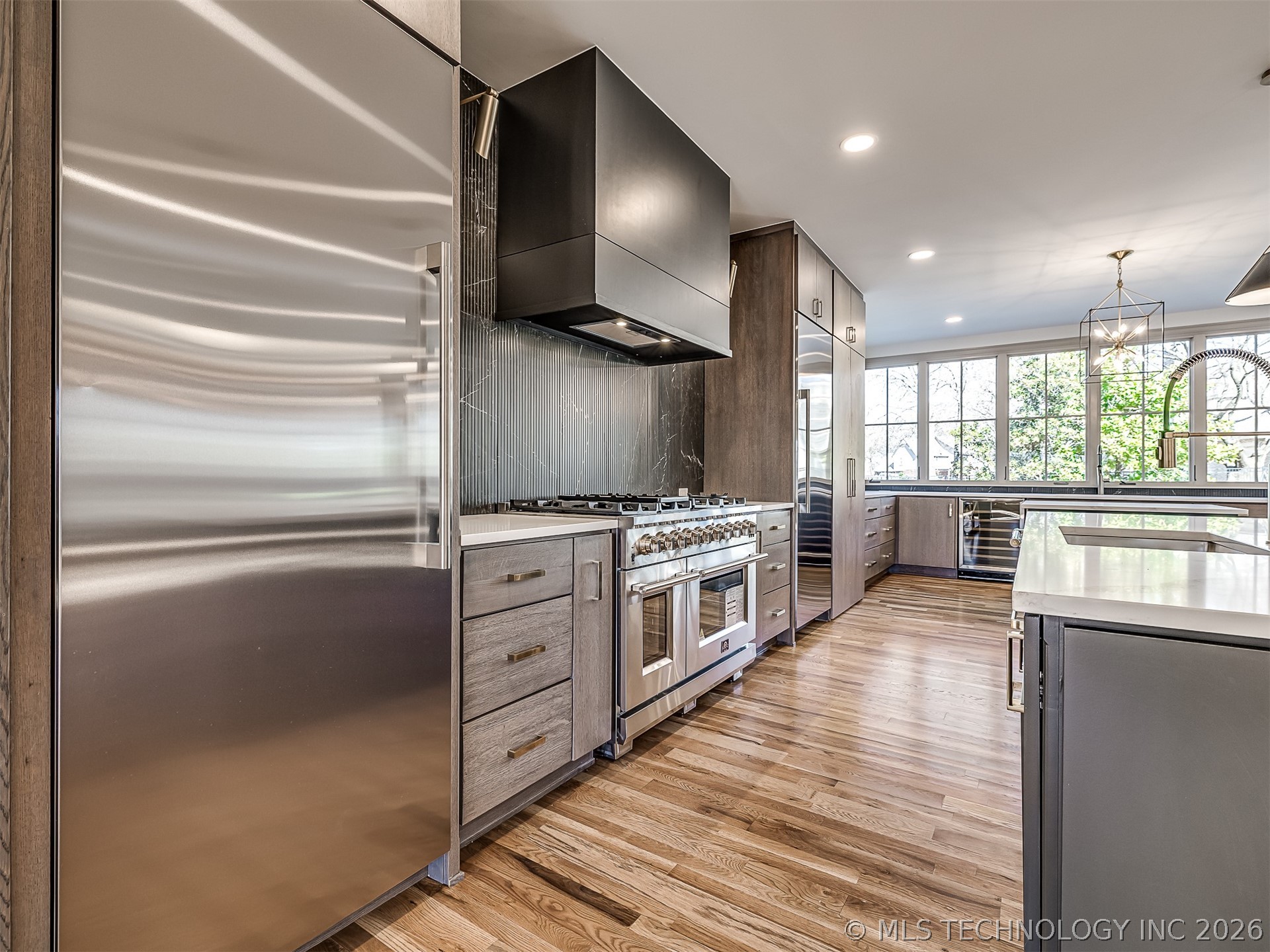 19019 Woodmere Street Property Photo 14
