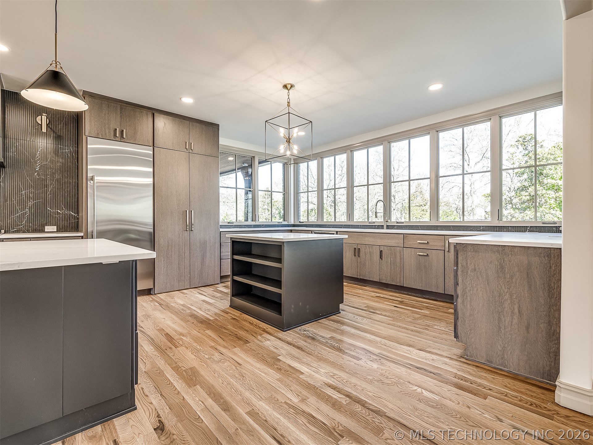 19019 Woodmere Street Property Photo 18