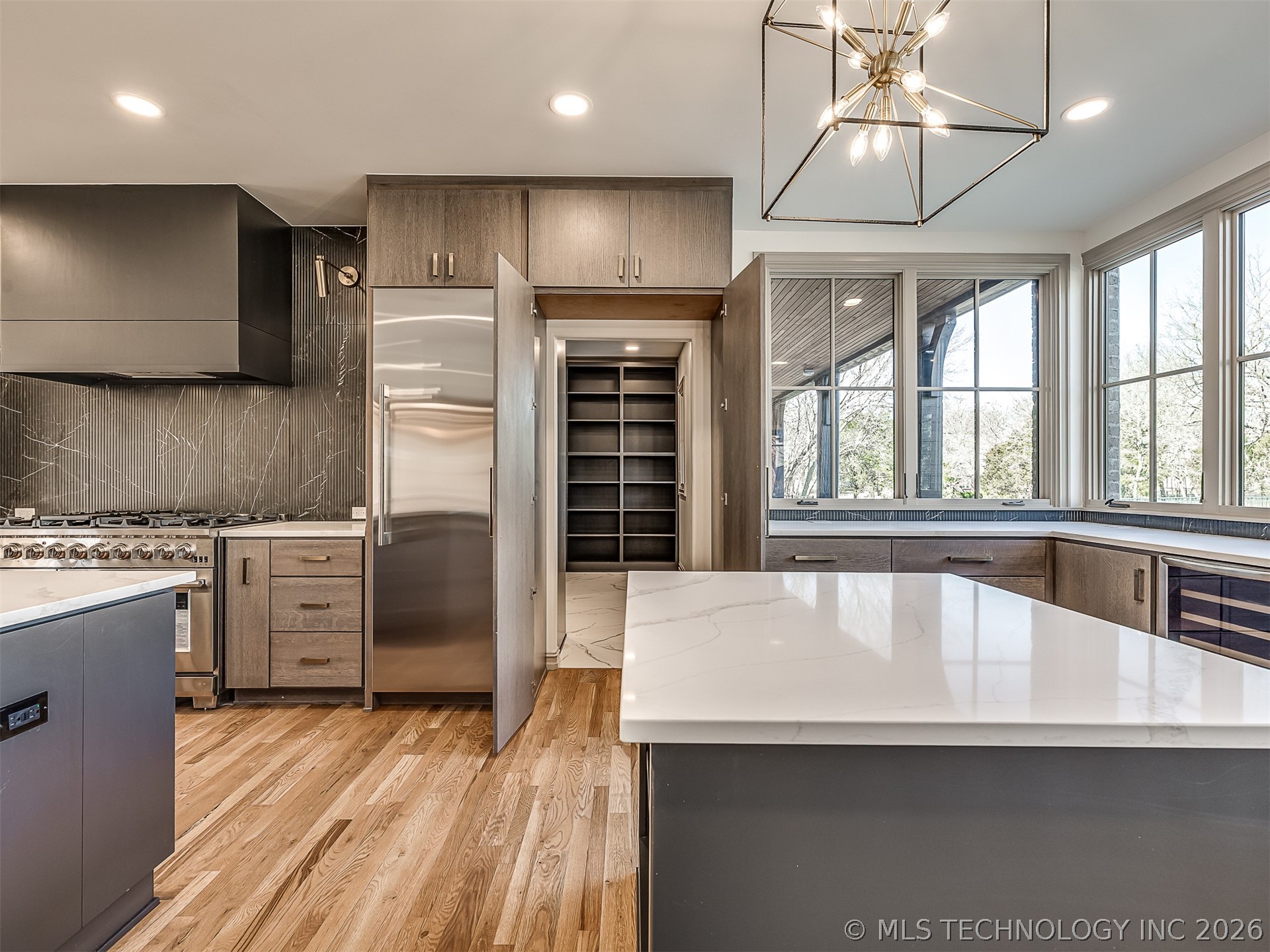 19019 Woodmere Street Property Photo 23