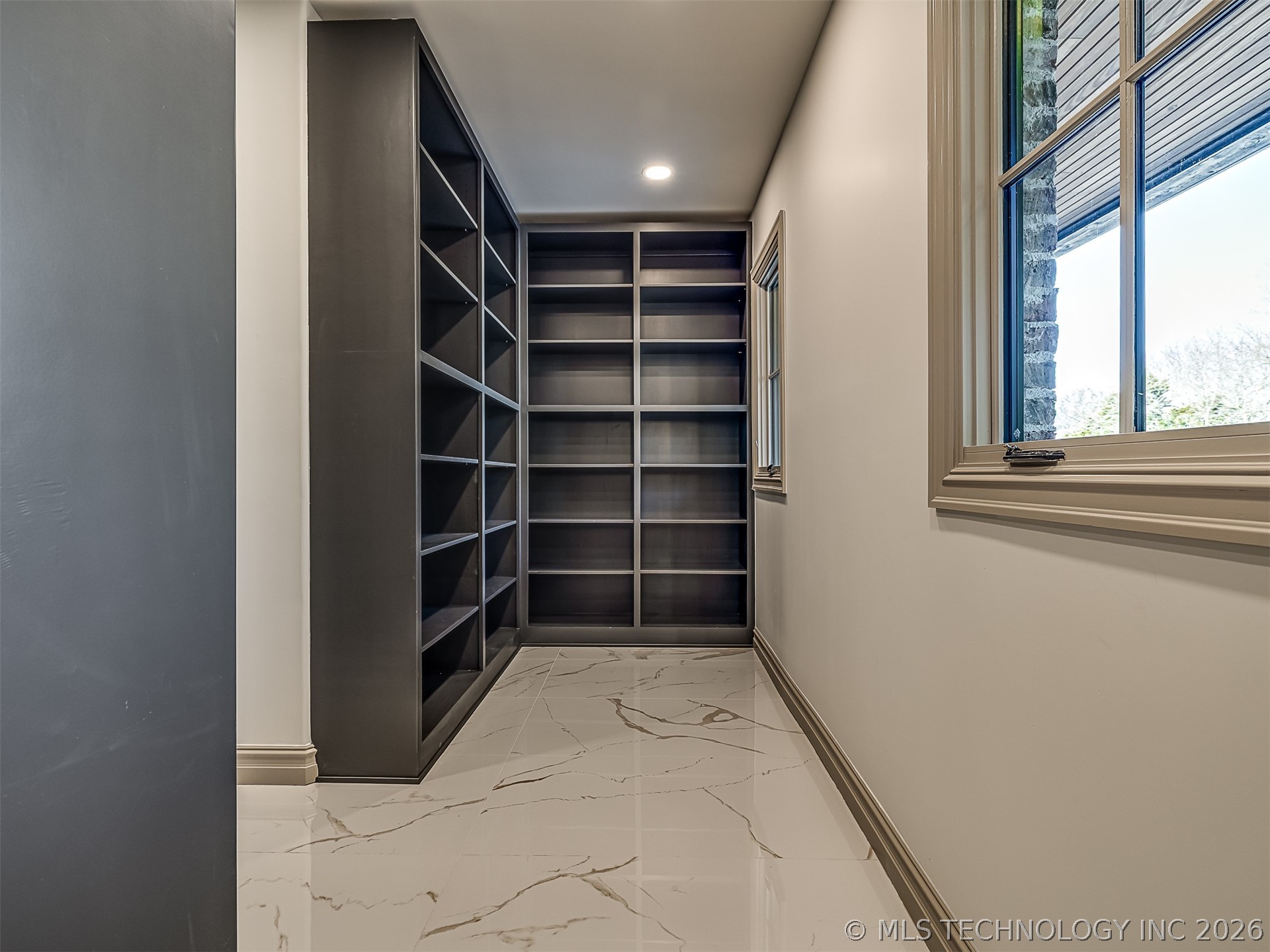 19019 Woodmere Street Property Photo 24