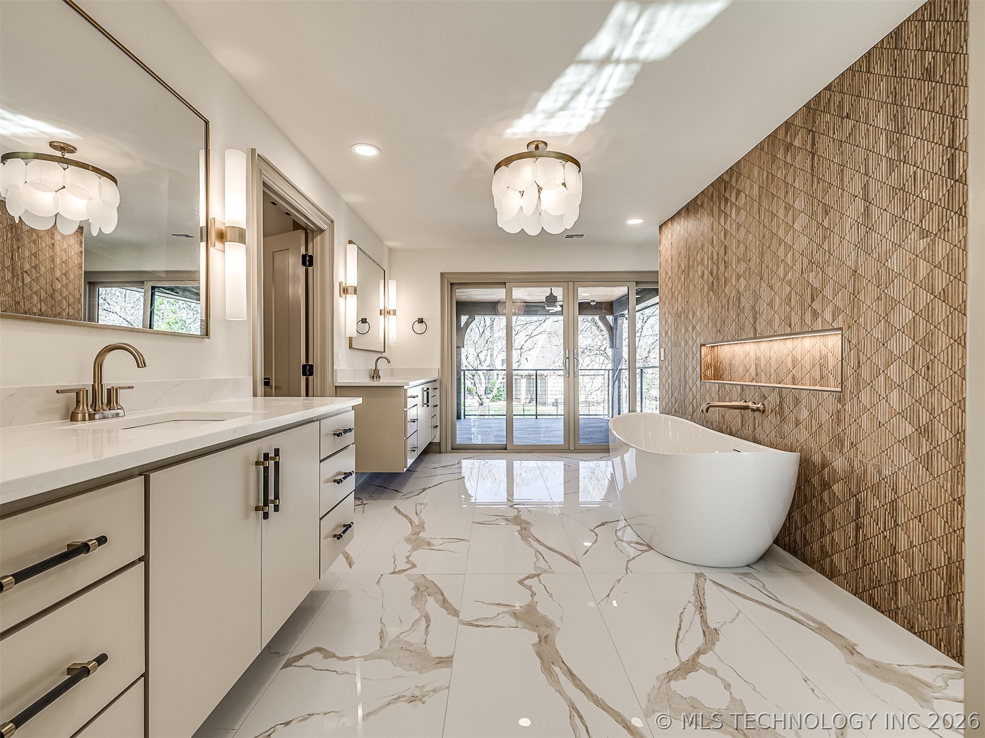 19019 Woodmere Street Property Photo 51
