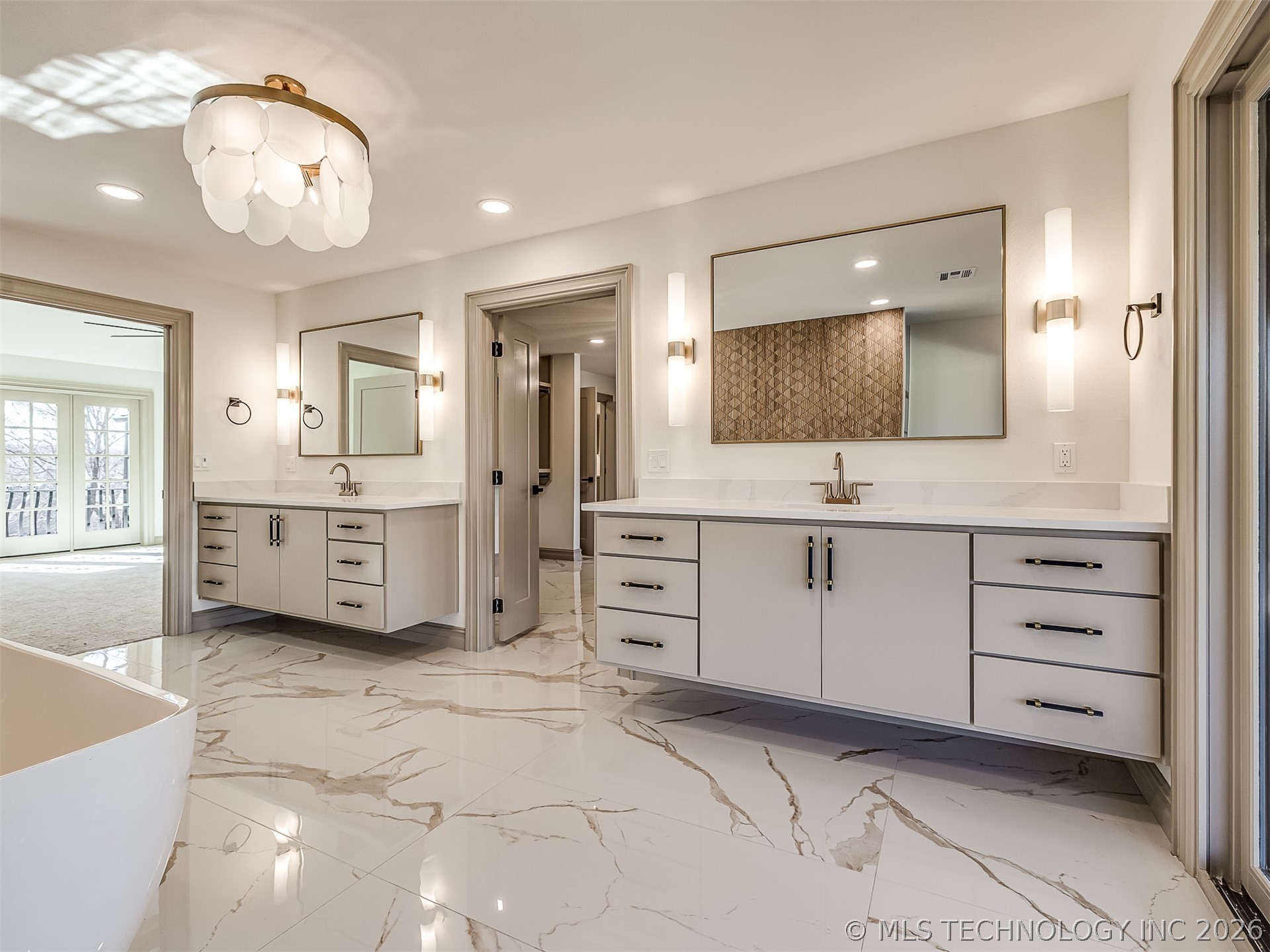 19019 Woodmere Street Property Photo 53