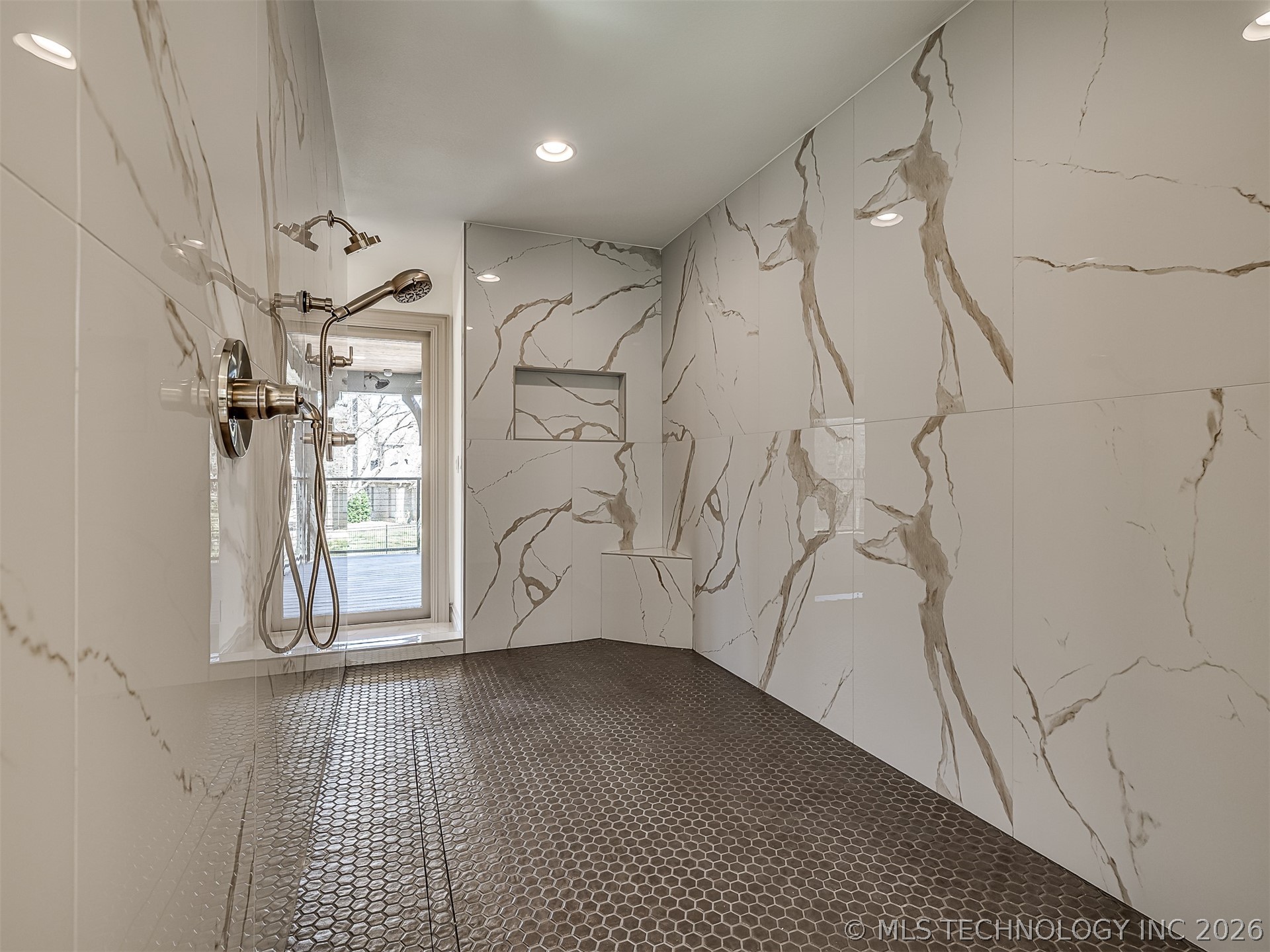 19019 Woodmere Street Property Photo 56