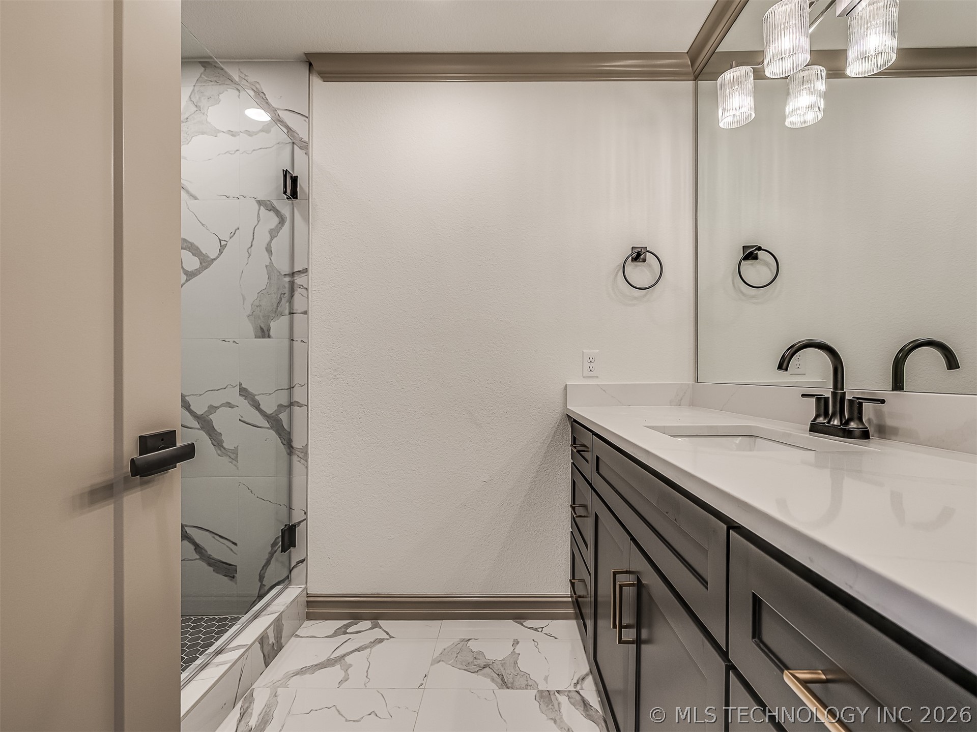 19019 Woodmere Street Property Photo 61