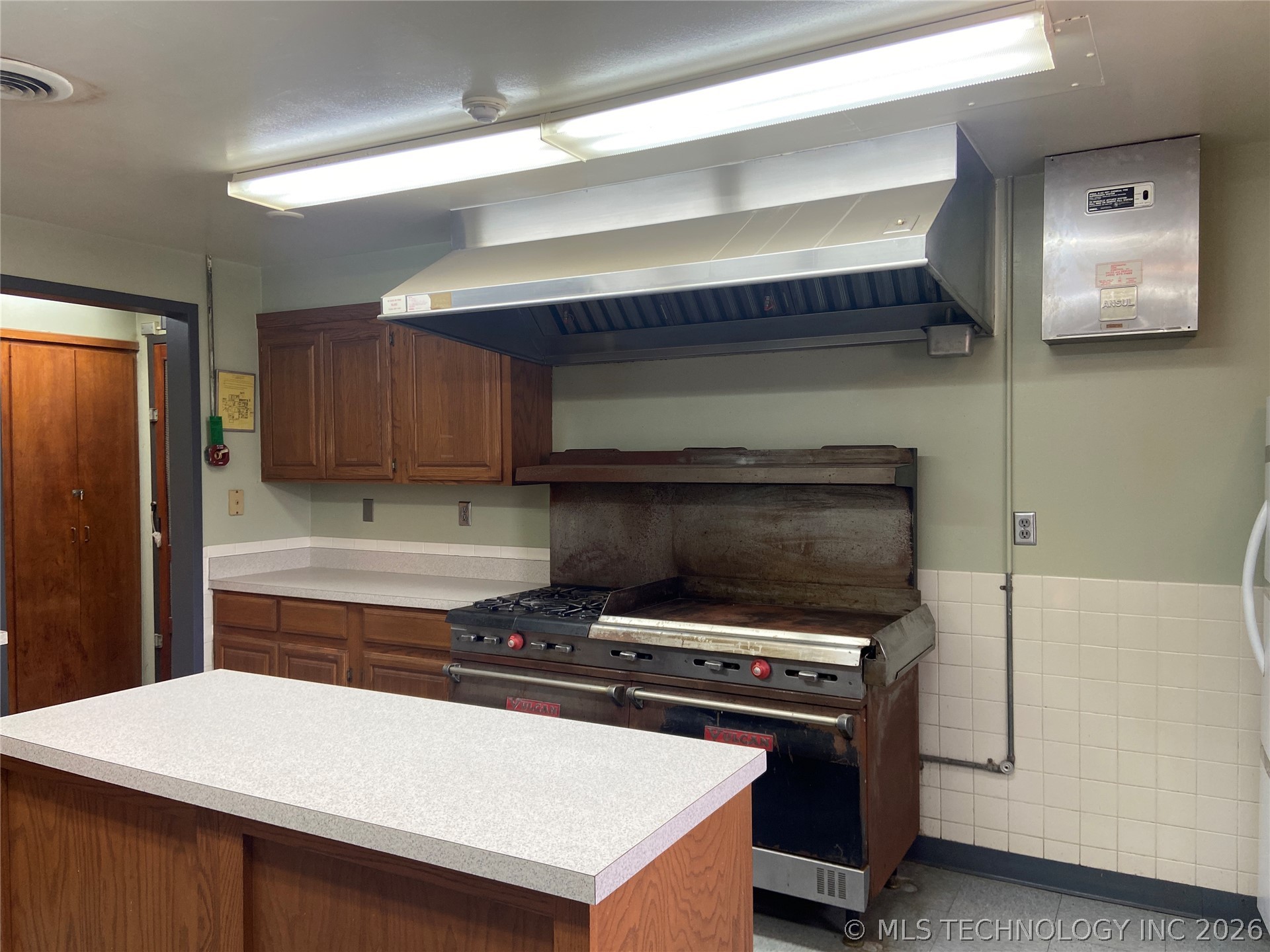 817 Elks Boulevard Property Photo 12