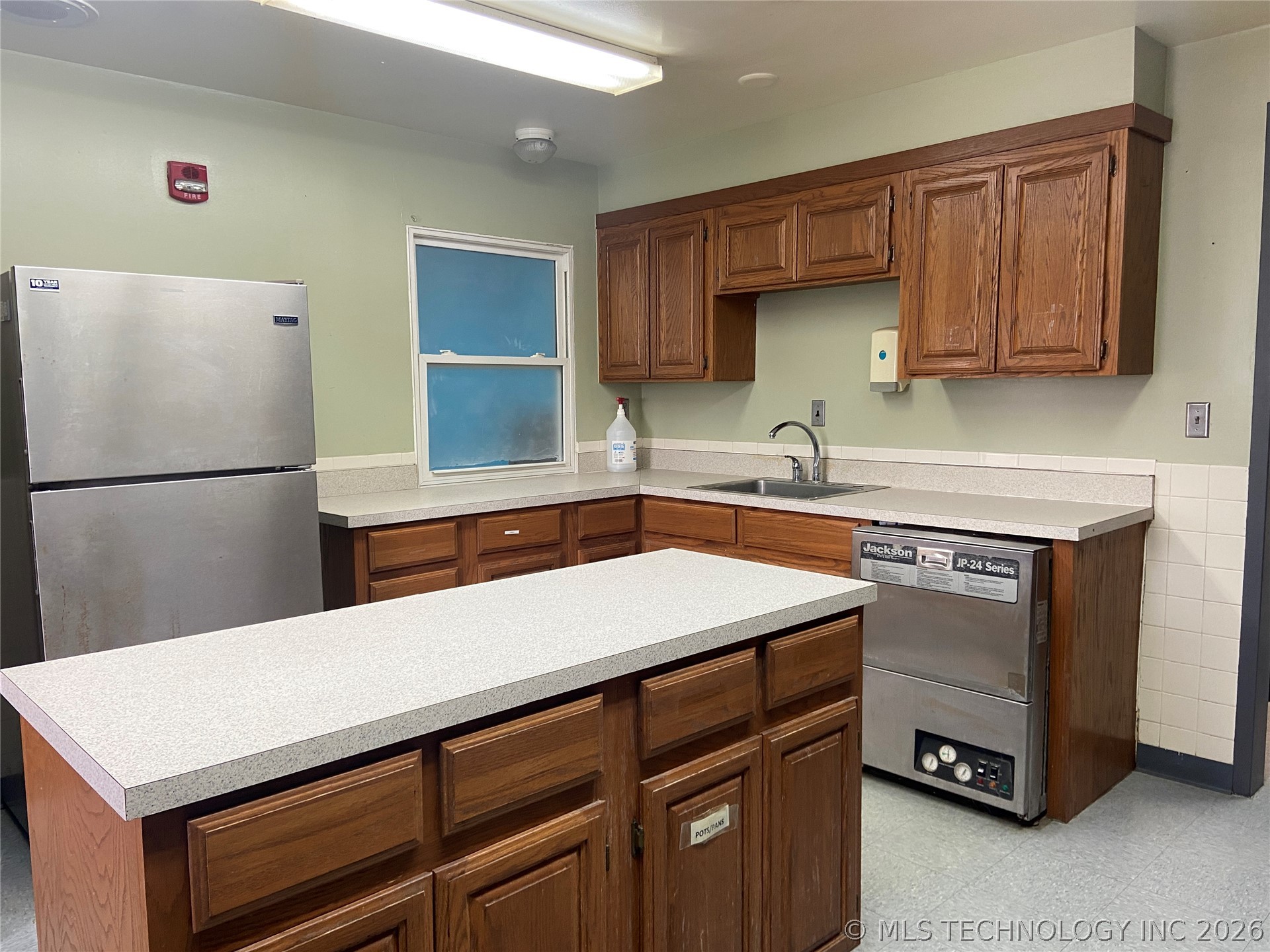 817 Elks Boulevard Property Photo 13