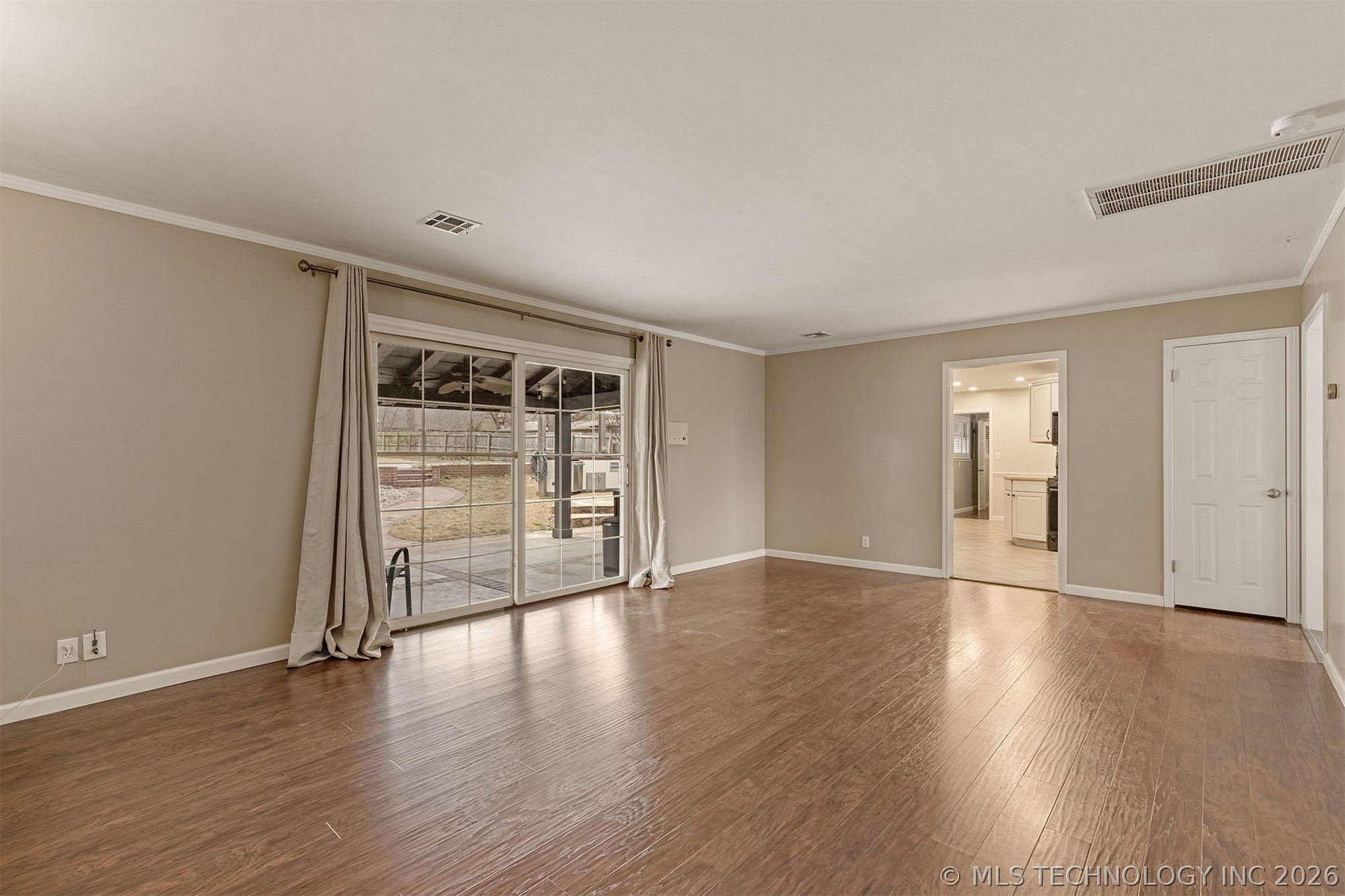 6848 E 59th Street Property Photo 15