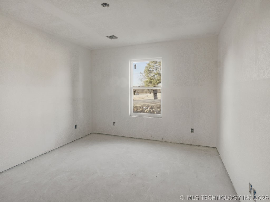 650 W 6th Street Property Photo 6