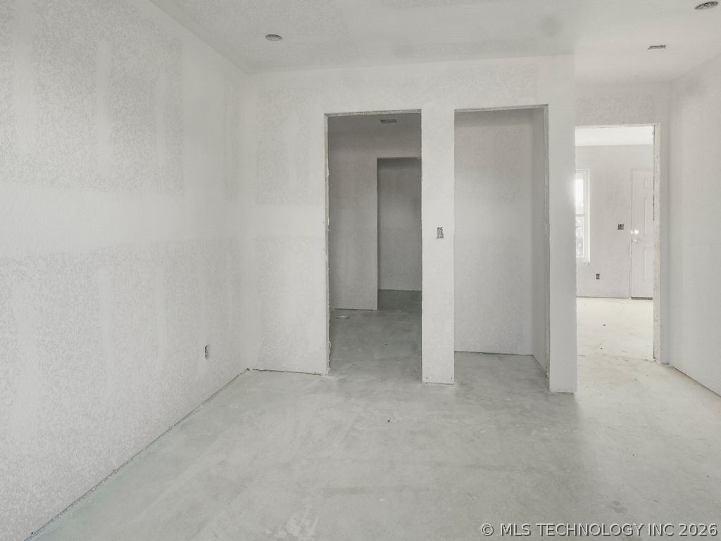 650 W 6th Street Property Photo 7
