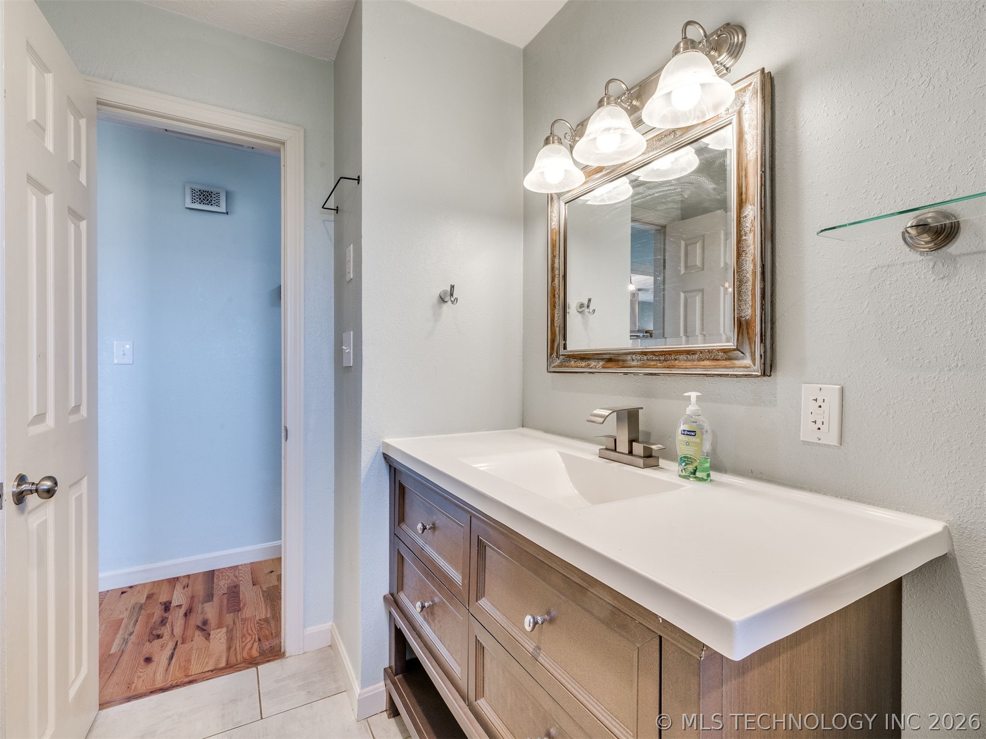 20855 S 4220 Road Property Photo 10