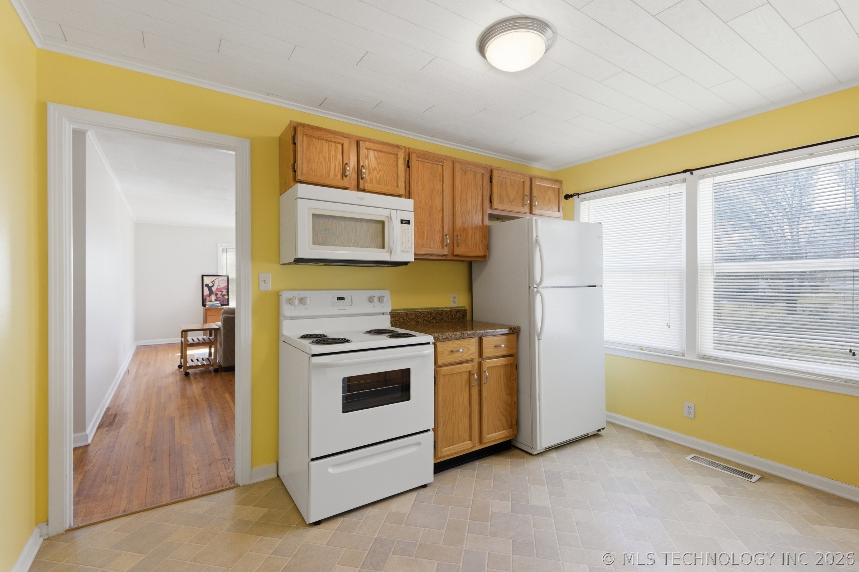1551 N Indianapolis Avenue Property Photo 11