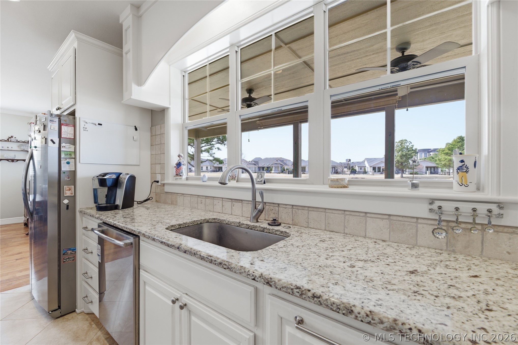 8410 S Nogales Avenue W Property Photo 10
