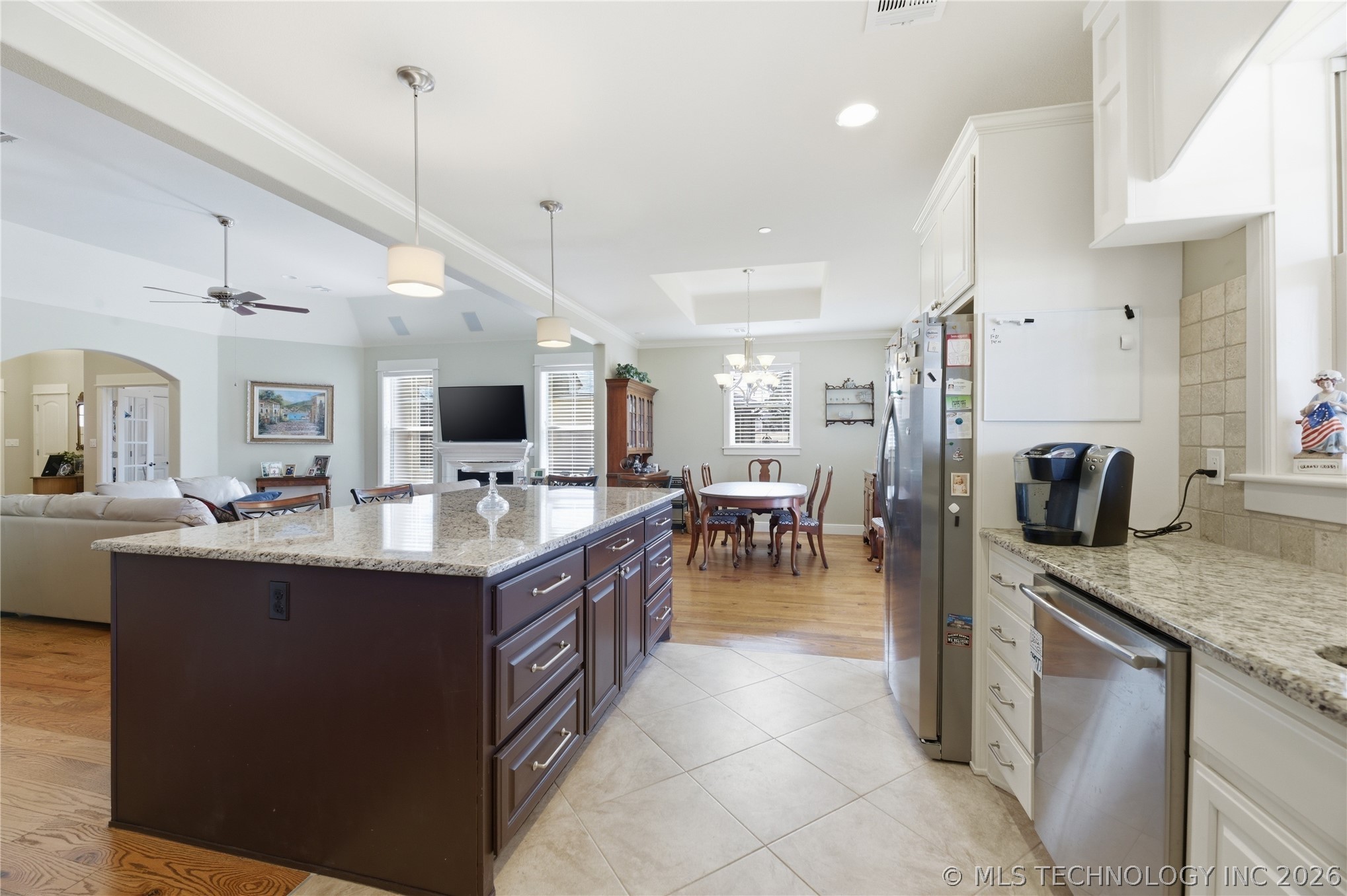 8410 S Nogales Avenue W Property Photo 12