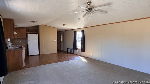 619 N Willow Street Property Photo 13