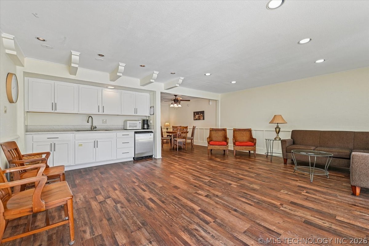 2224 S Boston Avenue 220 Property Photo 35
