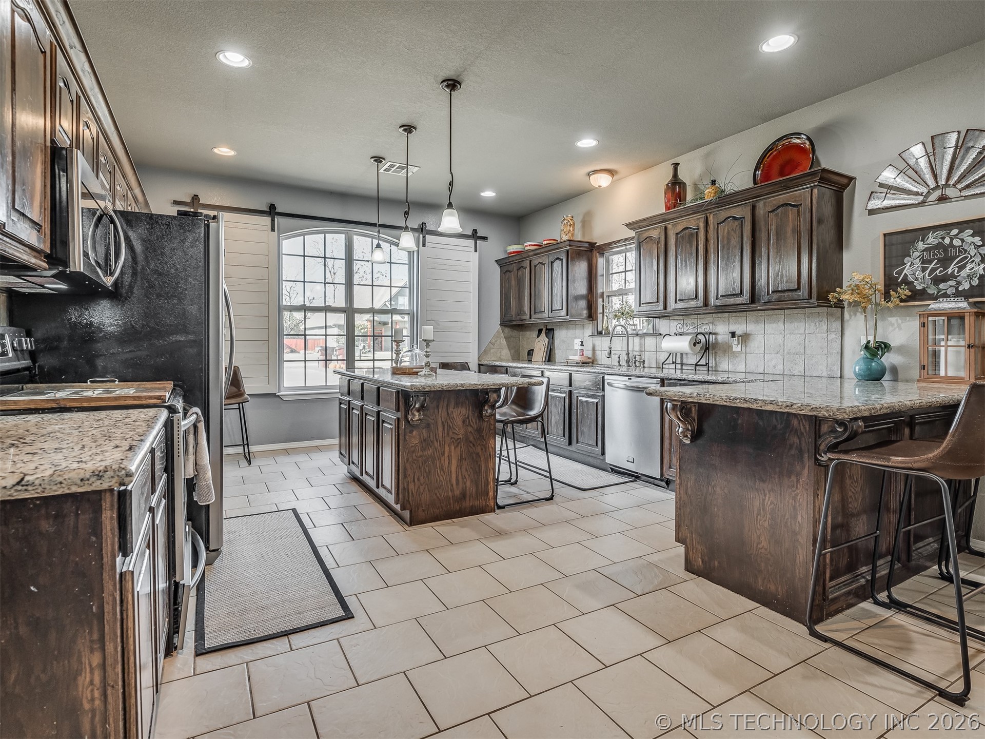 808 N E Street Property Photo 21