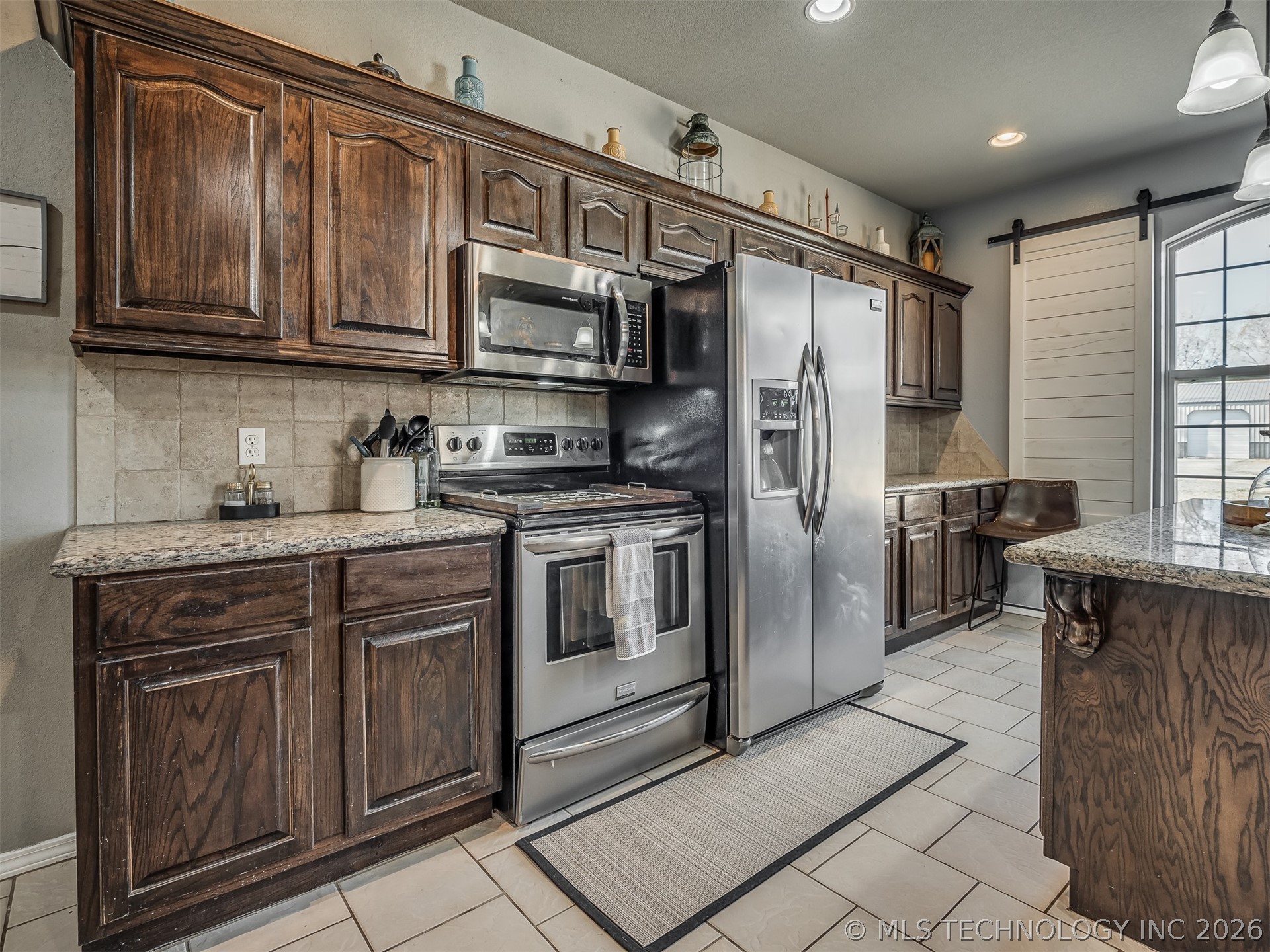 808 N E Street Property Photo 22