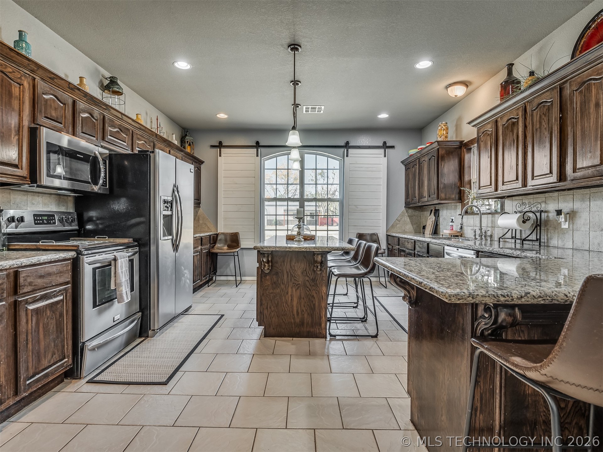 808 N E Street Property Photo 23