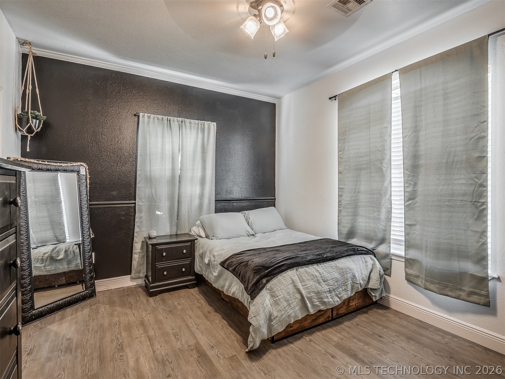 808 N E Street Property Photo 58