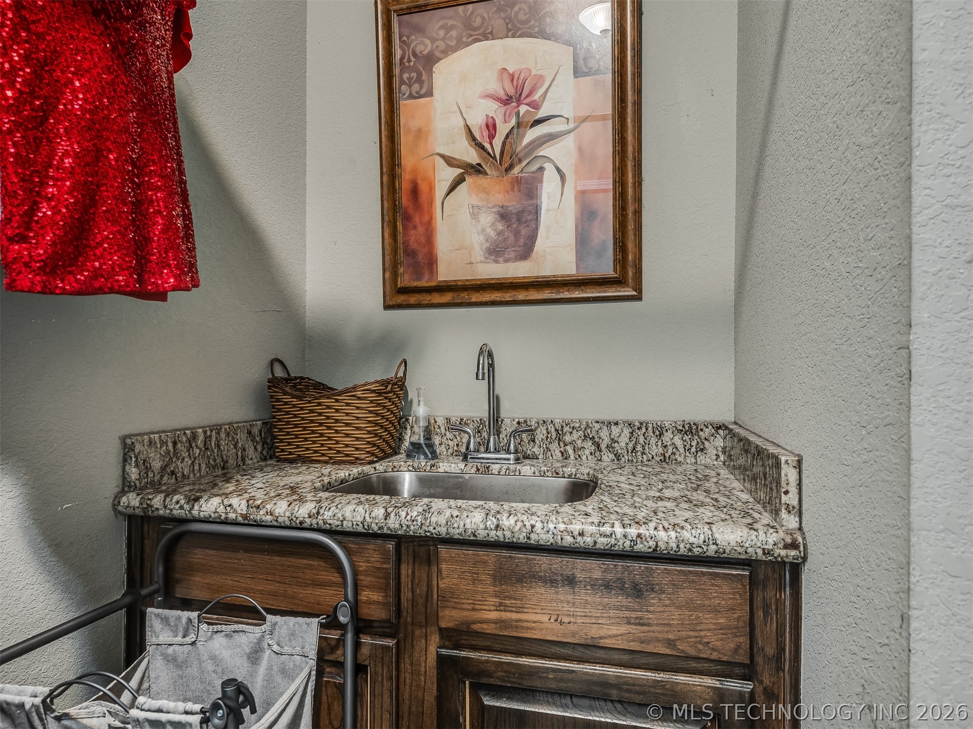 808 N E Street Property Photo 62