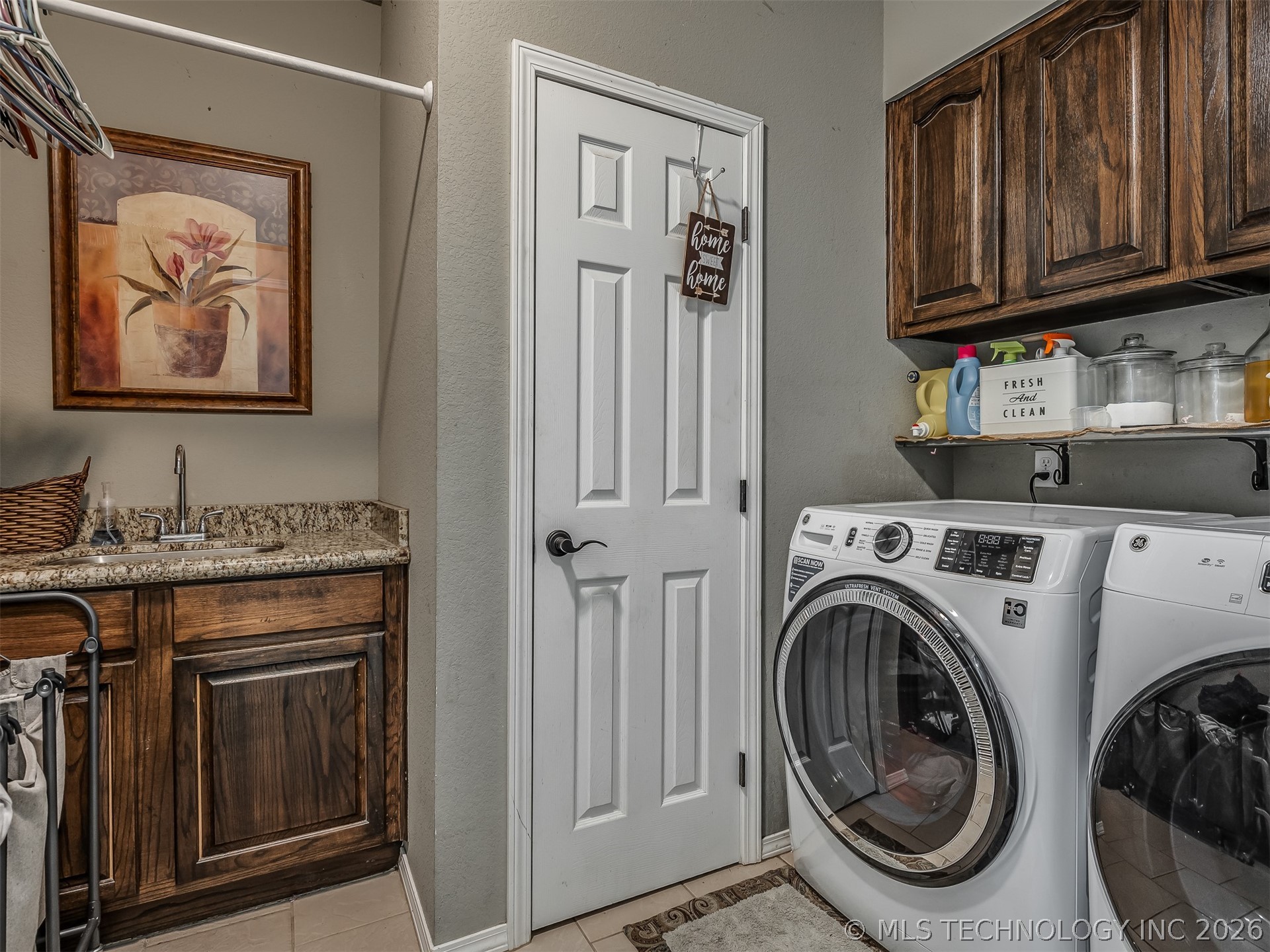 808 N E Street Property Photo 63