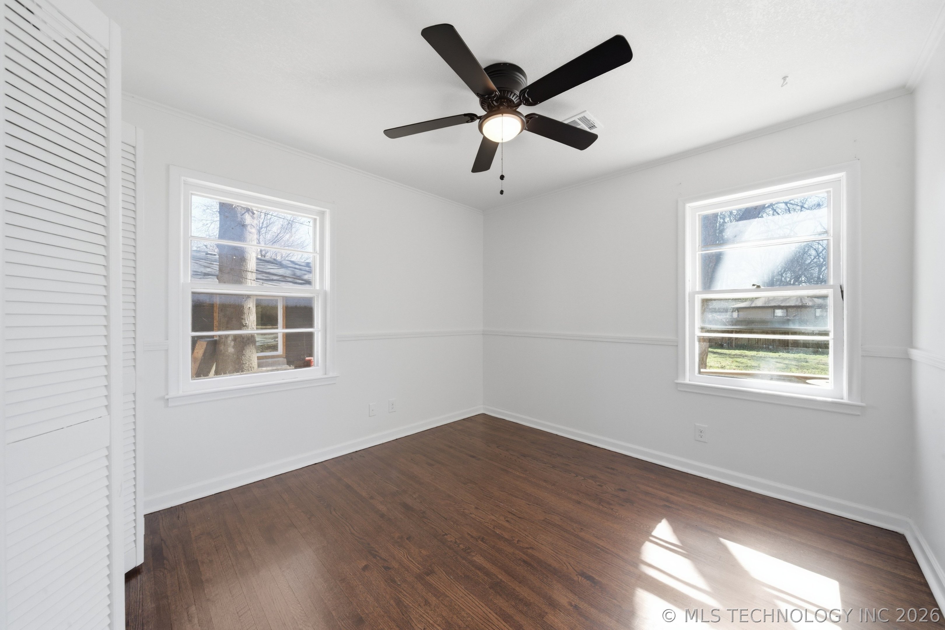 1538 E 53rd Street Property Photo 27