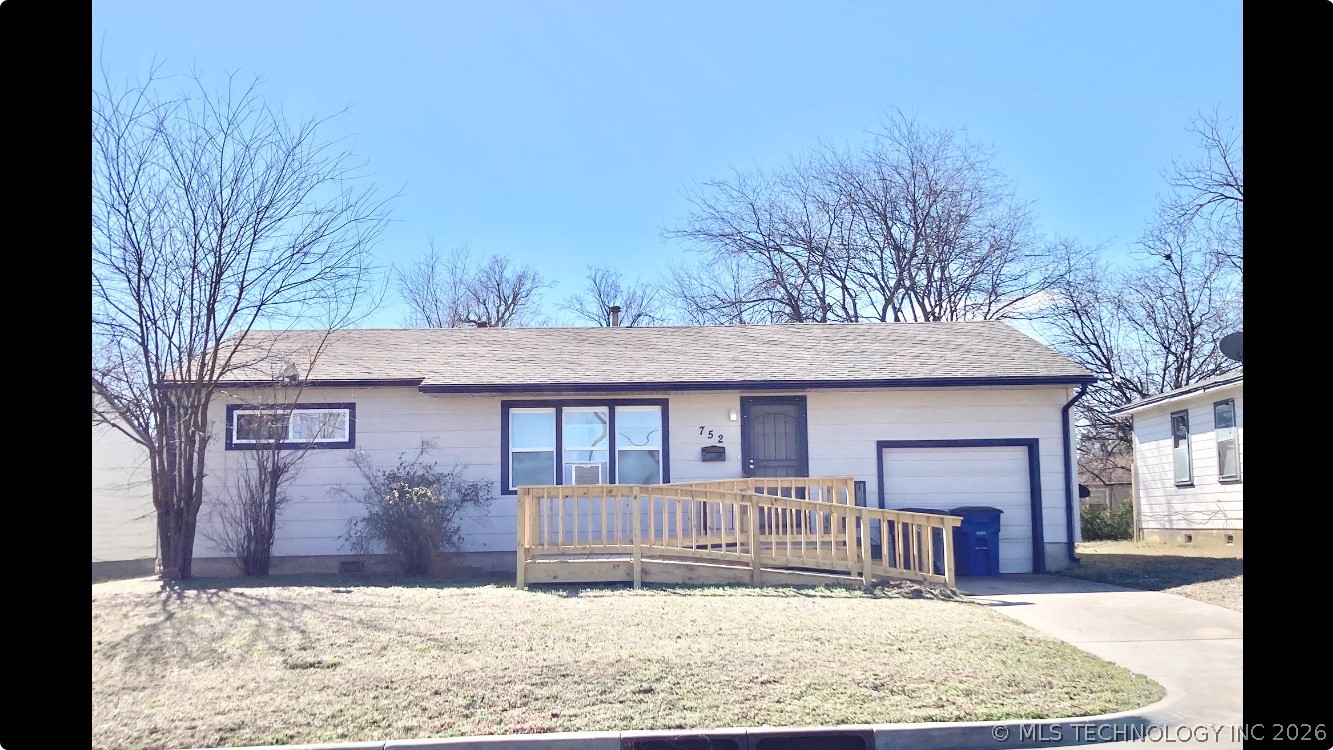 752 E 35th Street North N Property Photo 1