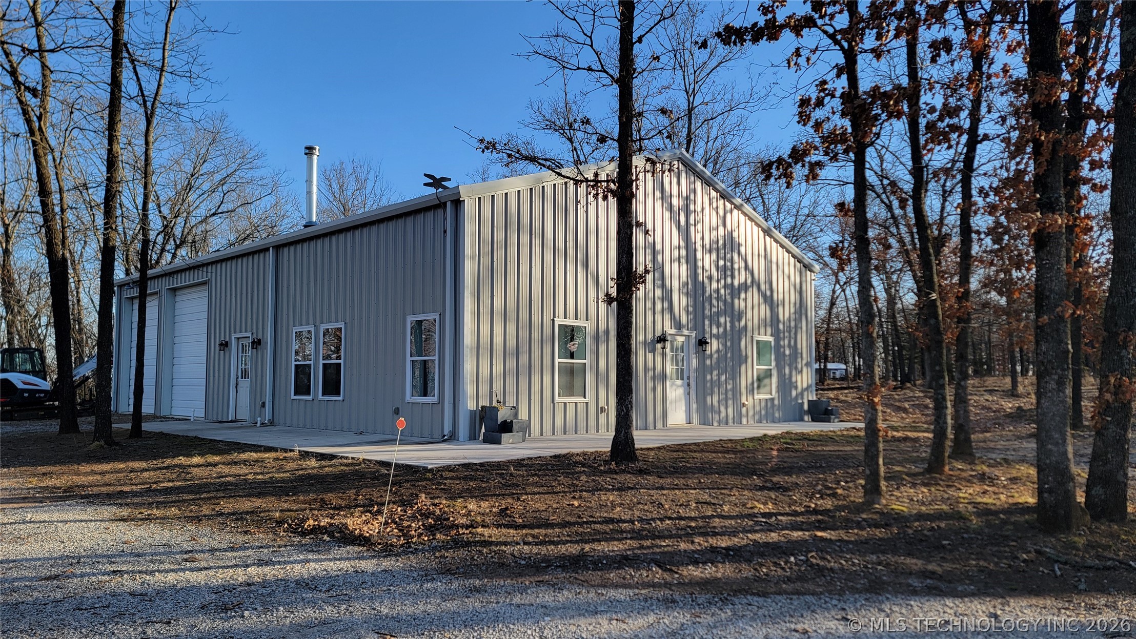 13785 E 520 Road Property Photo 3