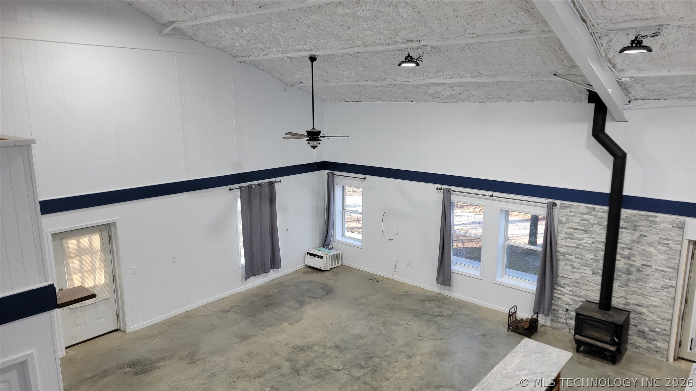 13785 E 520 Road Property Photo 20