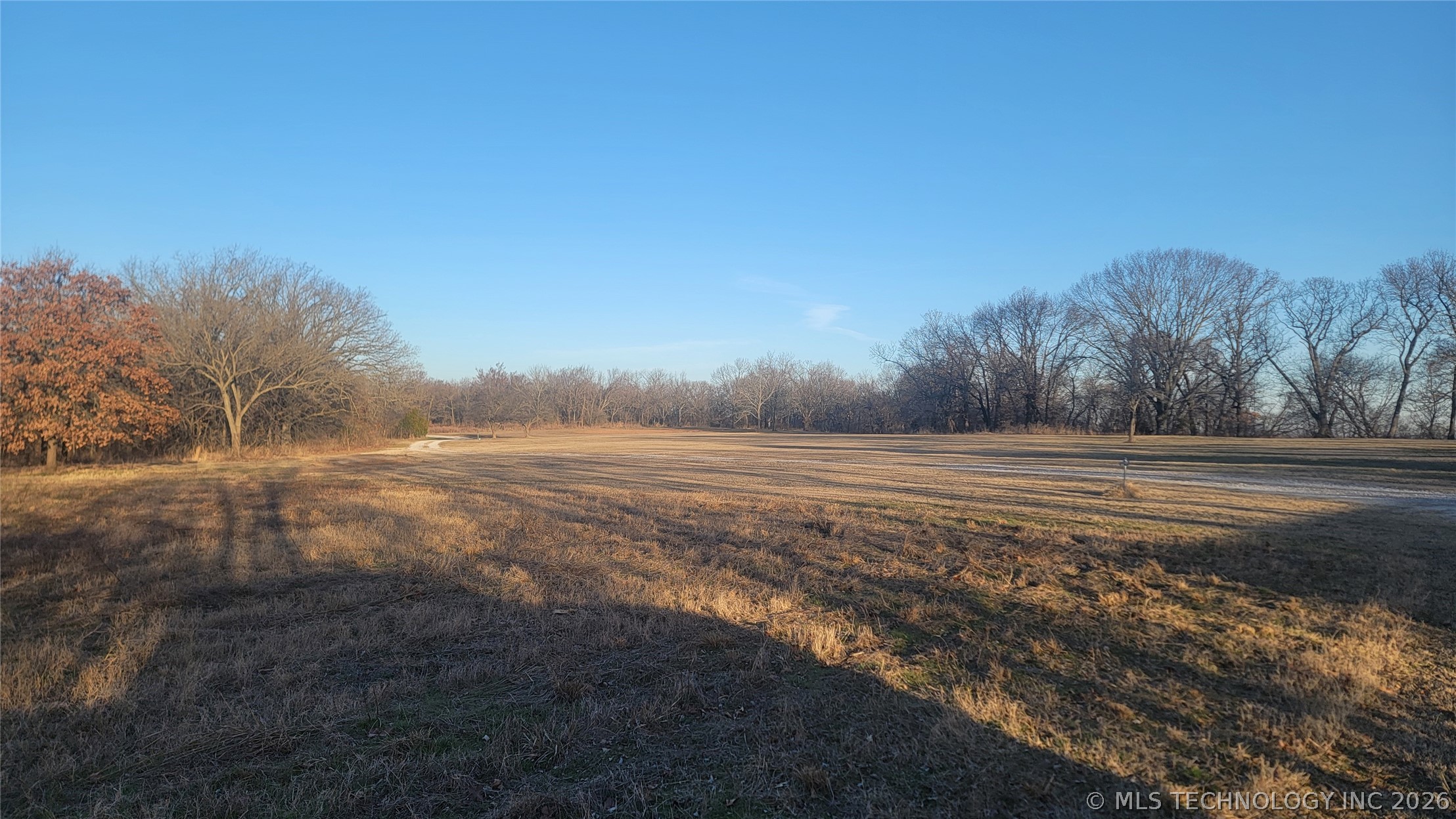 13785 E 520 Road Property Photo 22