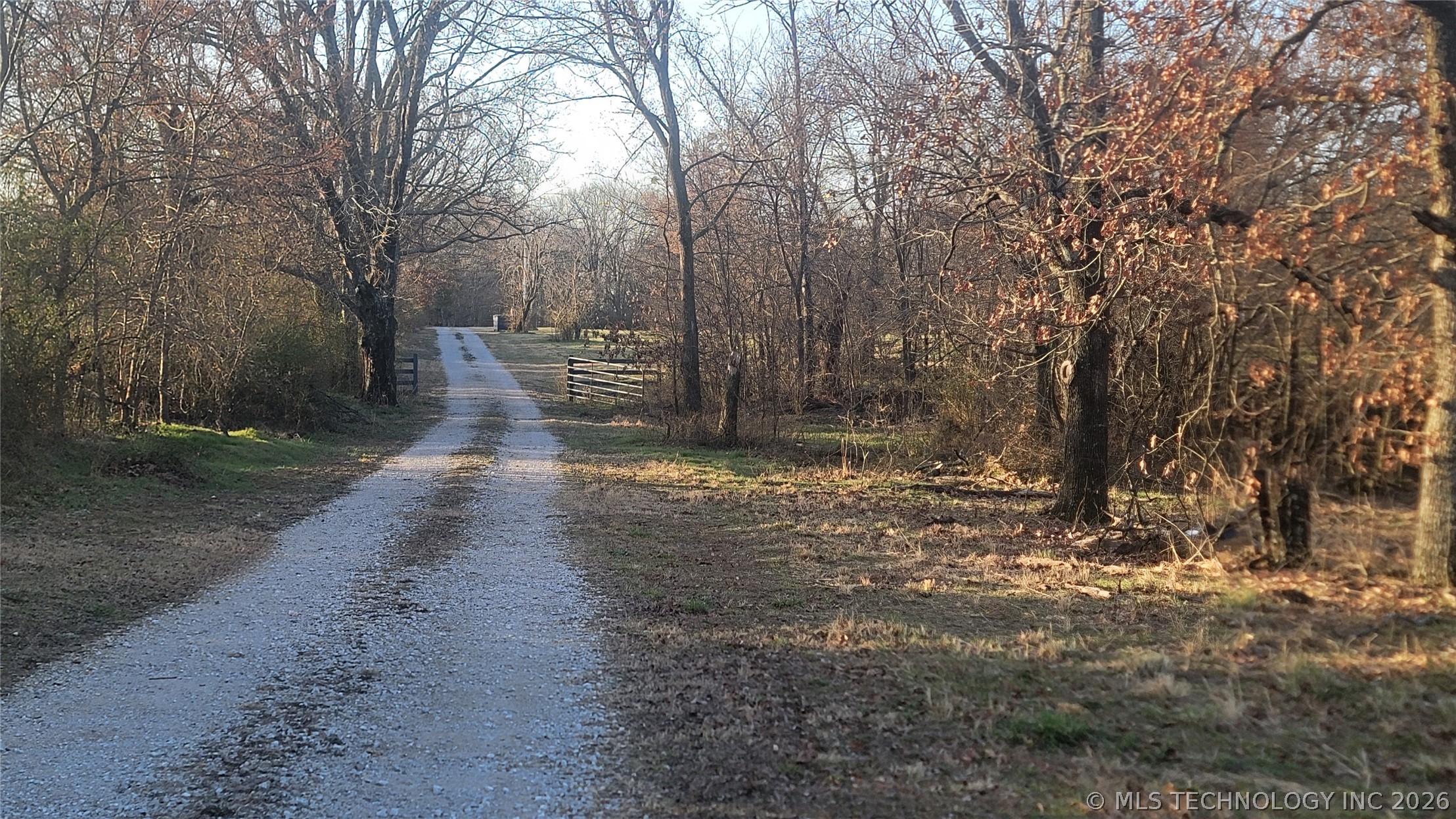 13785 E 520 Road Property Photo 23