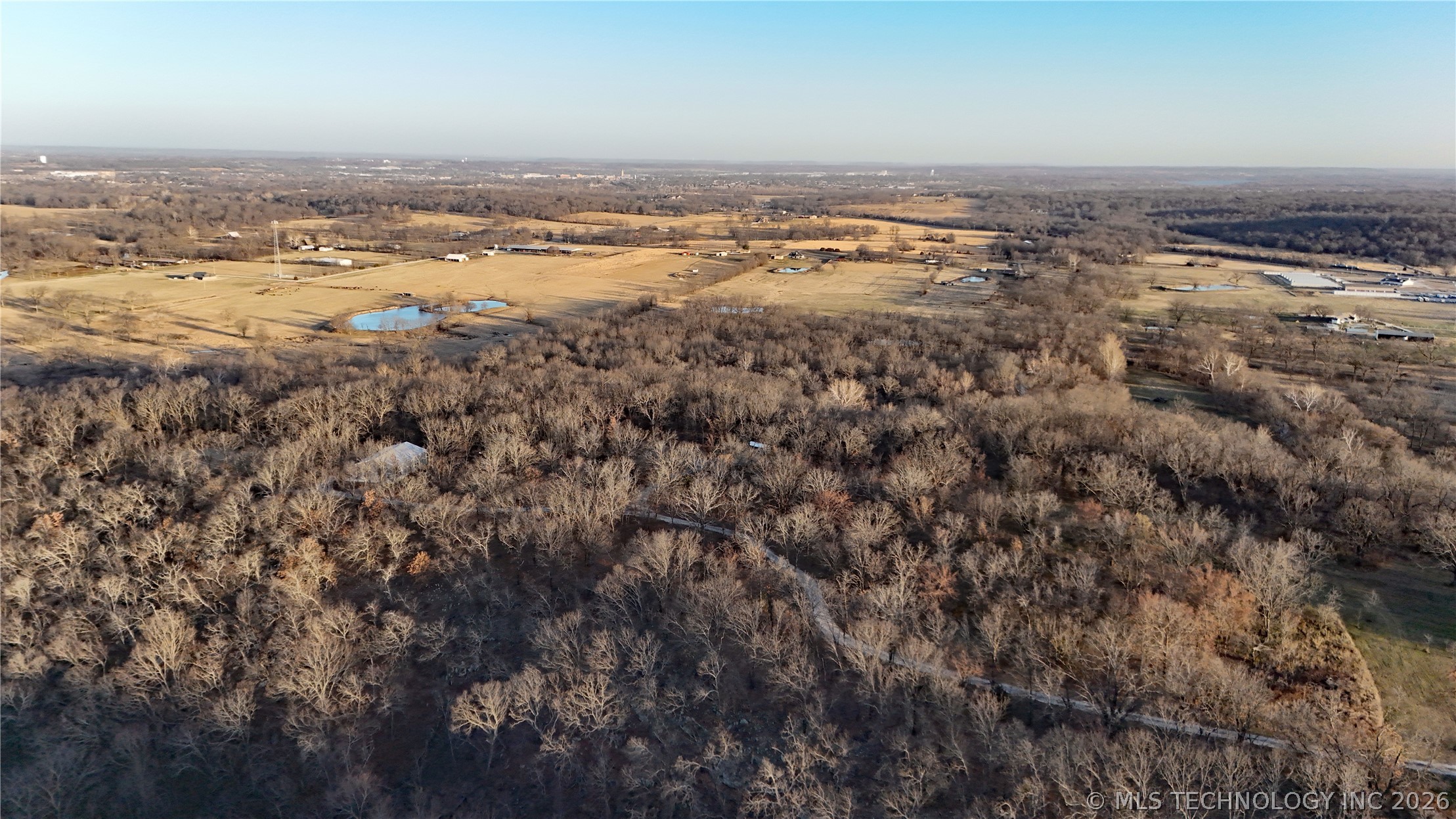 13785 E 520 Road Property Photo 35