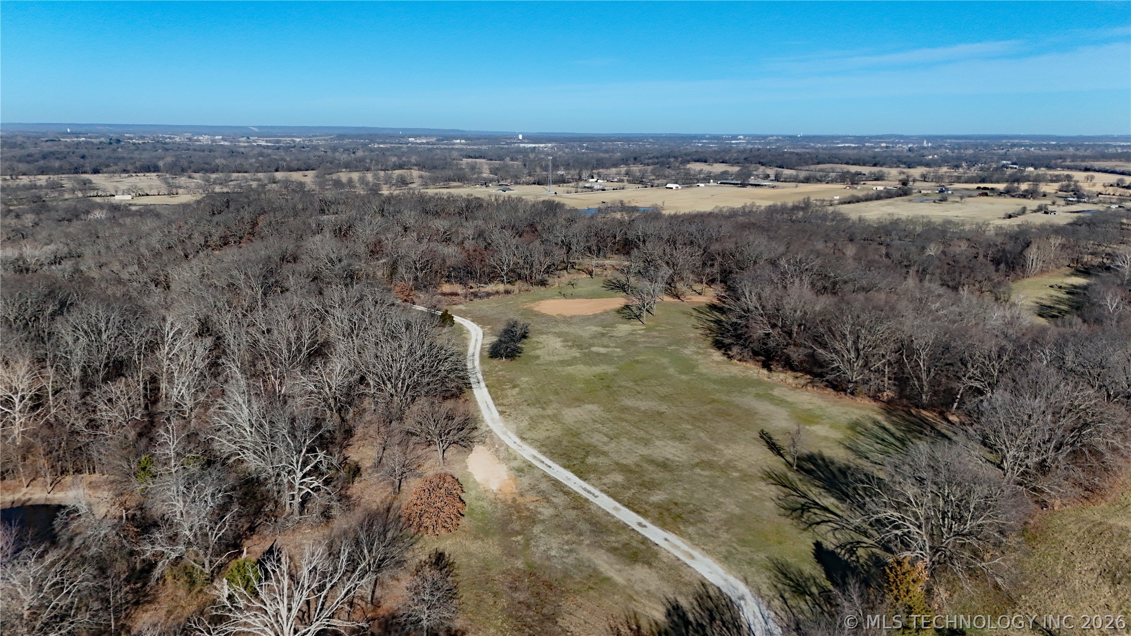 13785 E 520 Road Property Photo 41