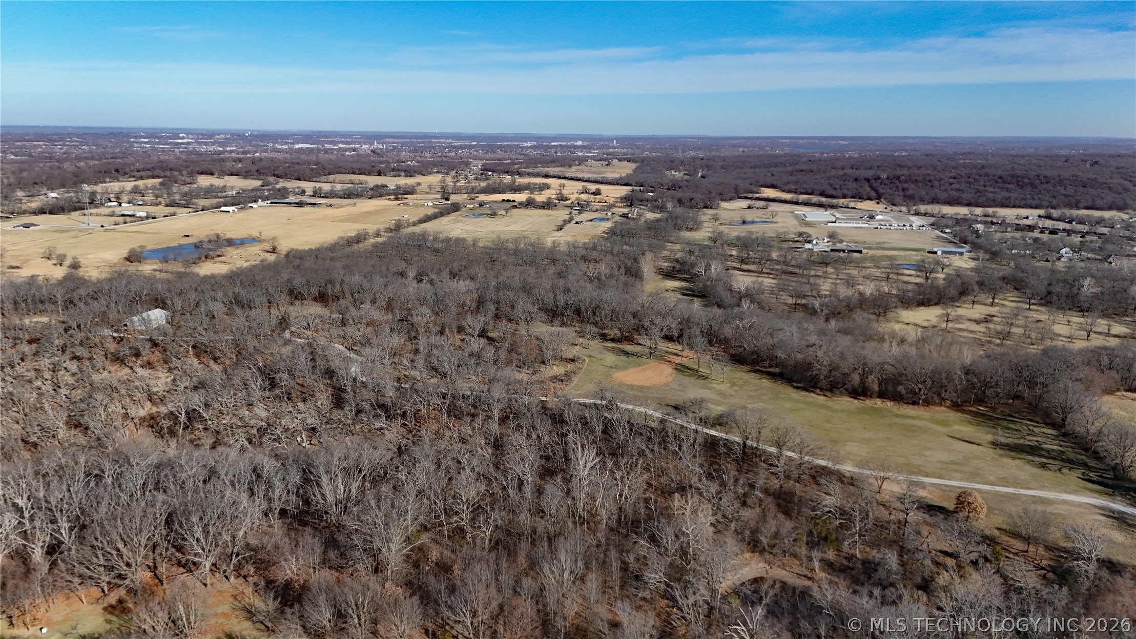 13785 E 520 Road Property Photo 44