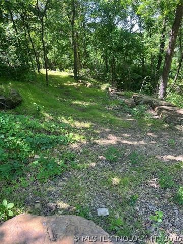 18981 Valley View Lane Property Photo 3