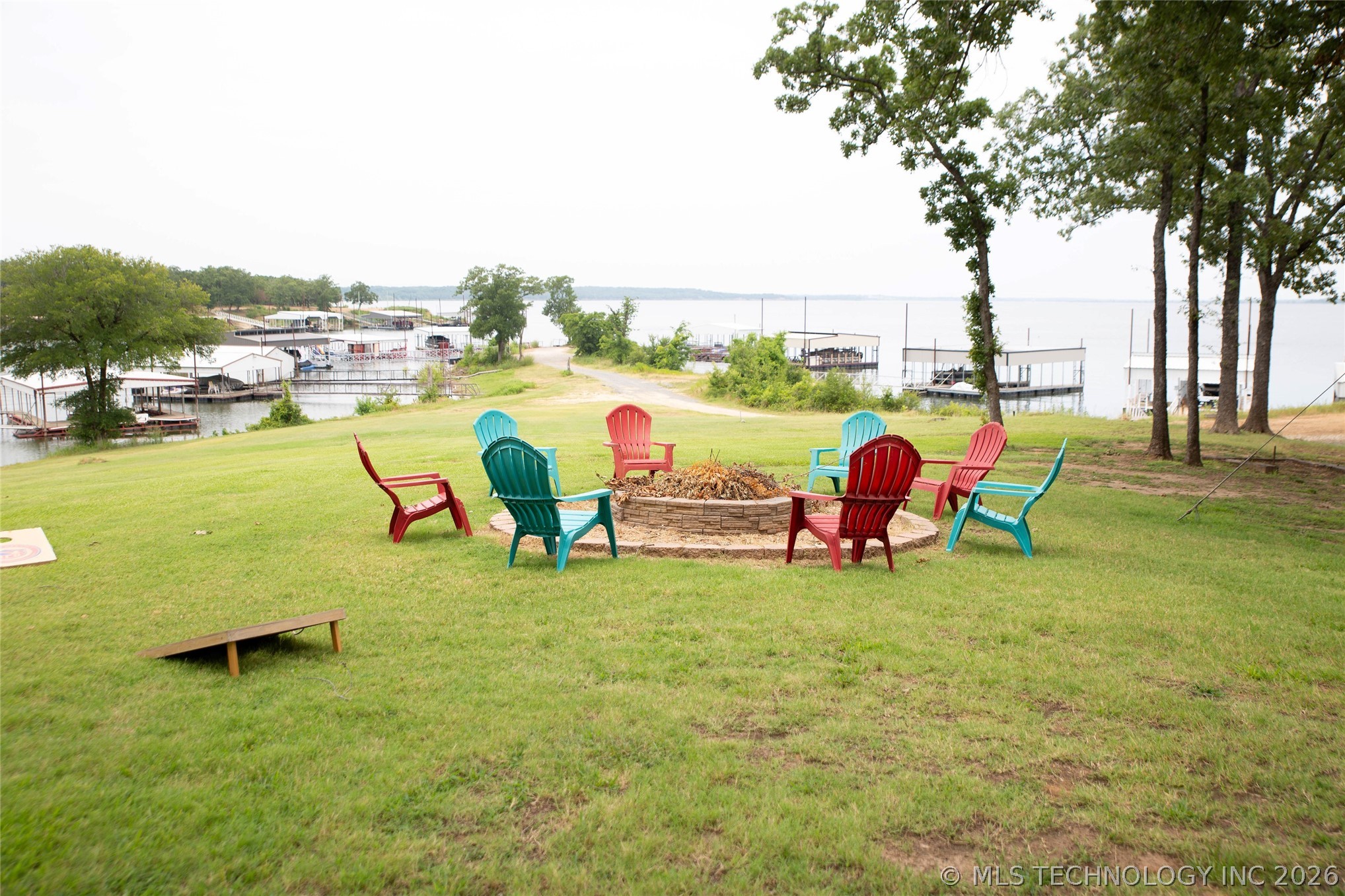 802 W Sand Point Property Photo 4